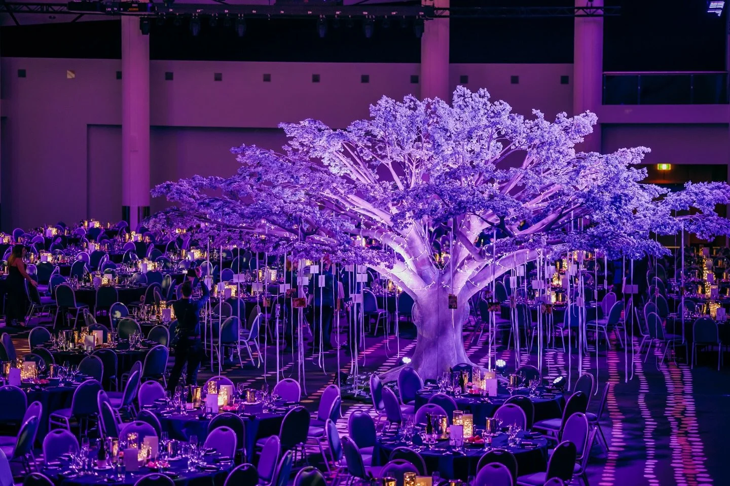 I know we&rsquo;re not meant to have favourites, but this Jacaranda tree is mine 💜🌳

I also know tree hire is a super random niche 🤷🏼&zwj;♀️ and as event stylists you&rsquo;re not always thinking &lsquo;I need to hire a tree&rsquo; &hellip; but I