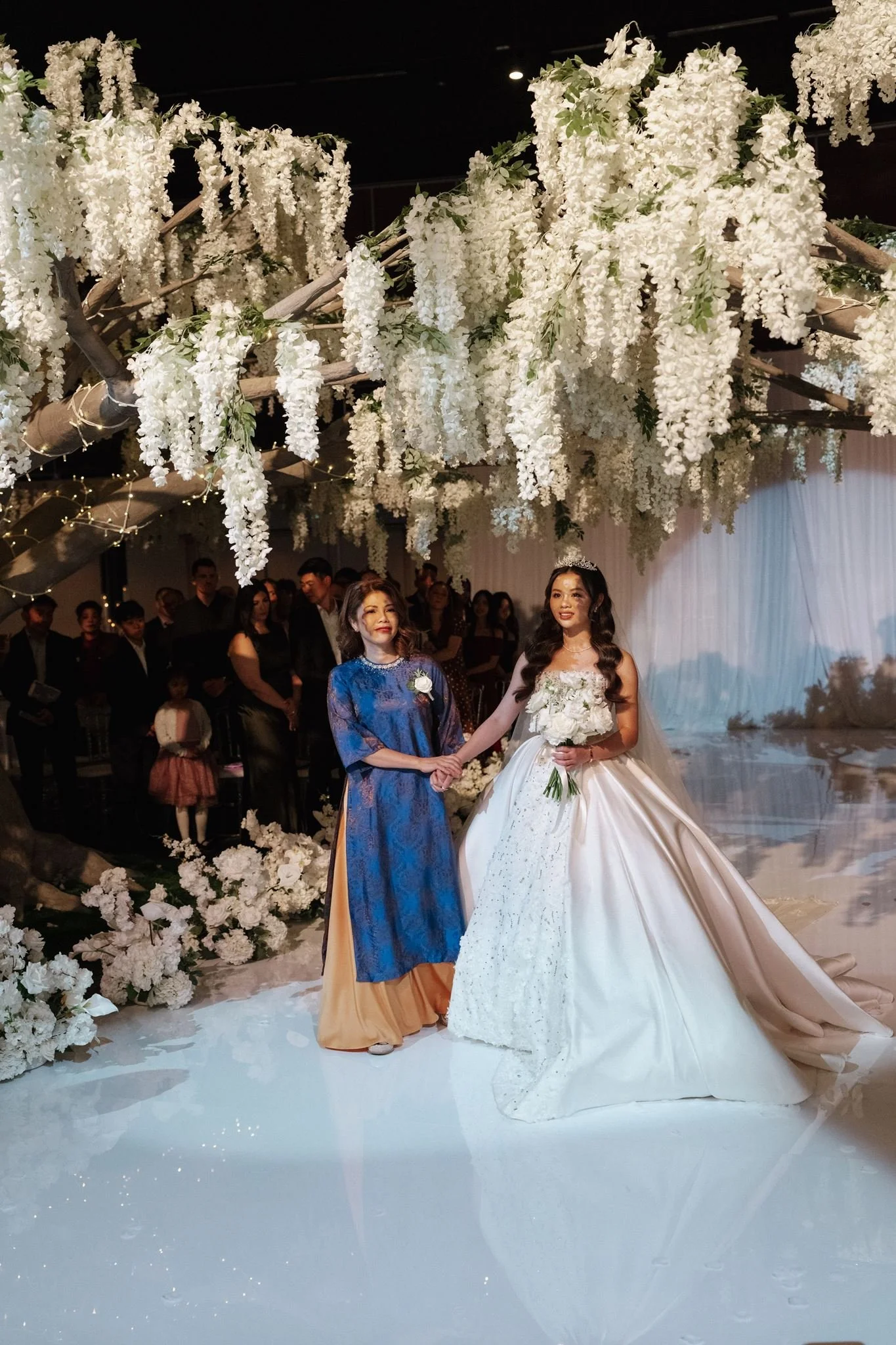 *Autumn-Grove-Events-Wisteria-Tree-Wedding-Aisle.jpg