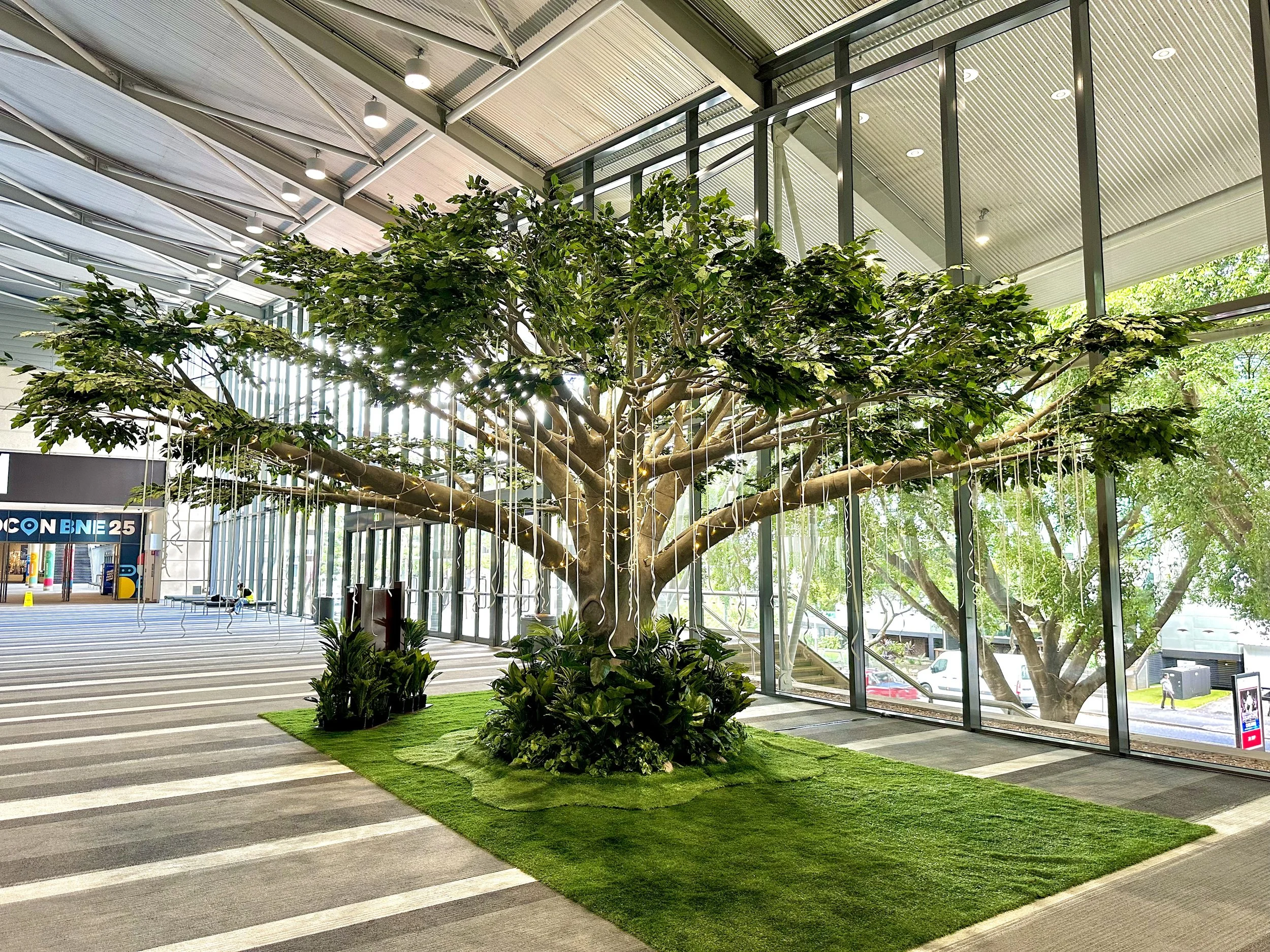 Autumn-Grove-Events-Tropical-Garden-Full-Tree.jpg