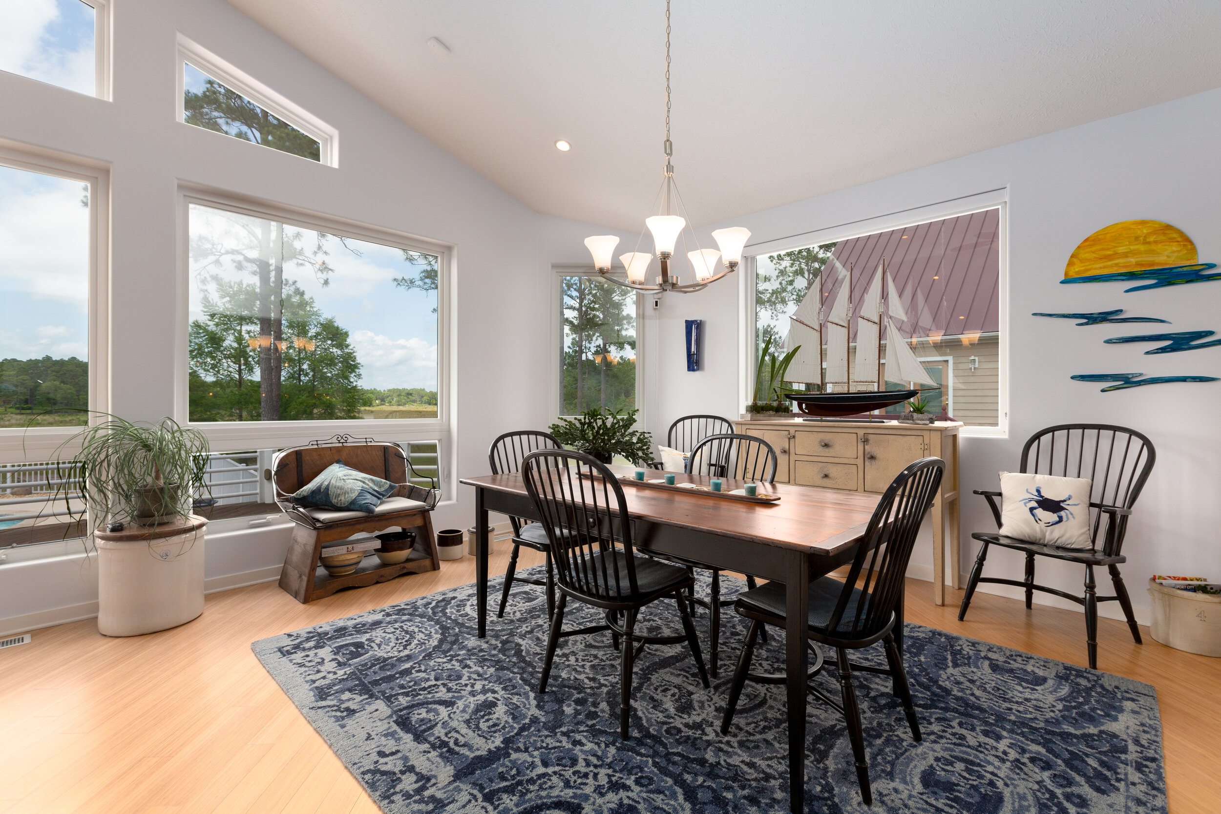 dining table.jpg