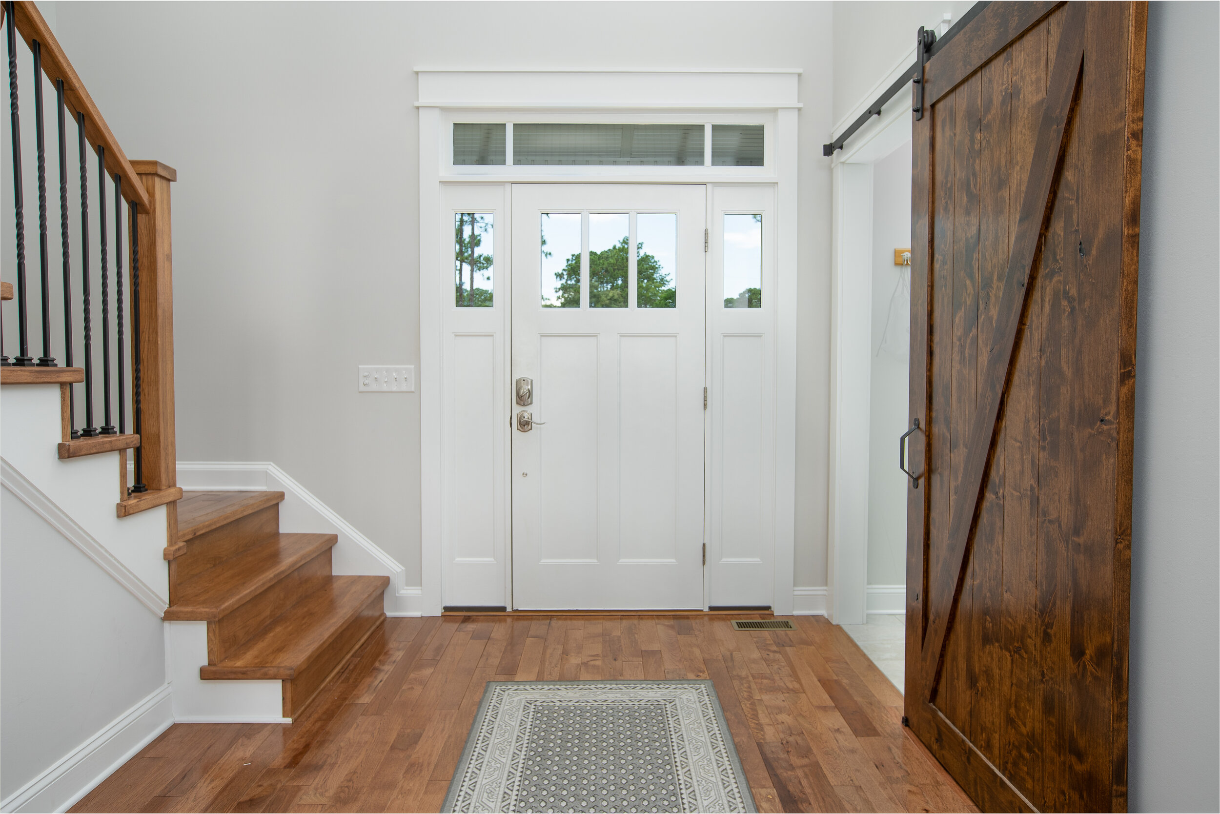 entry way.jpg