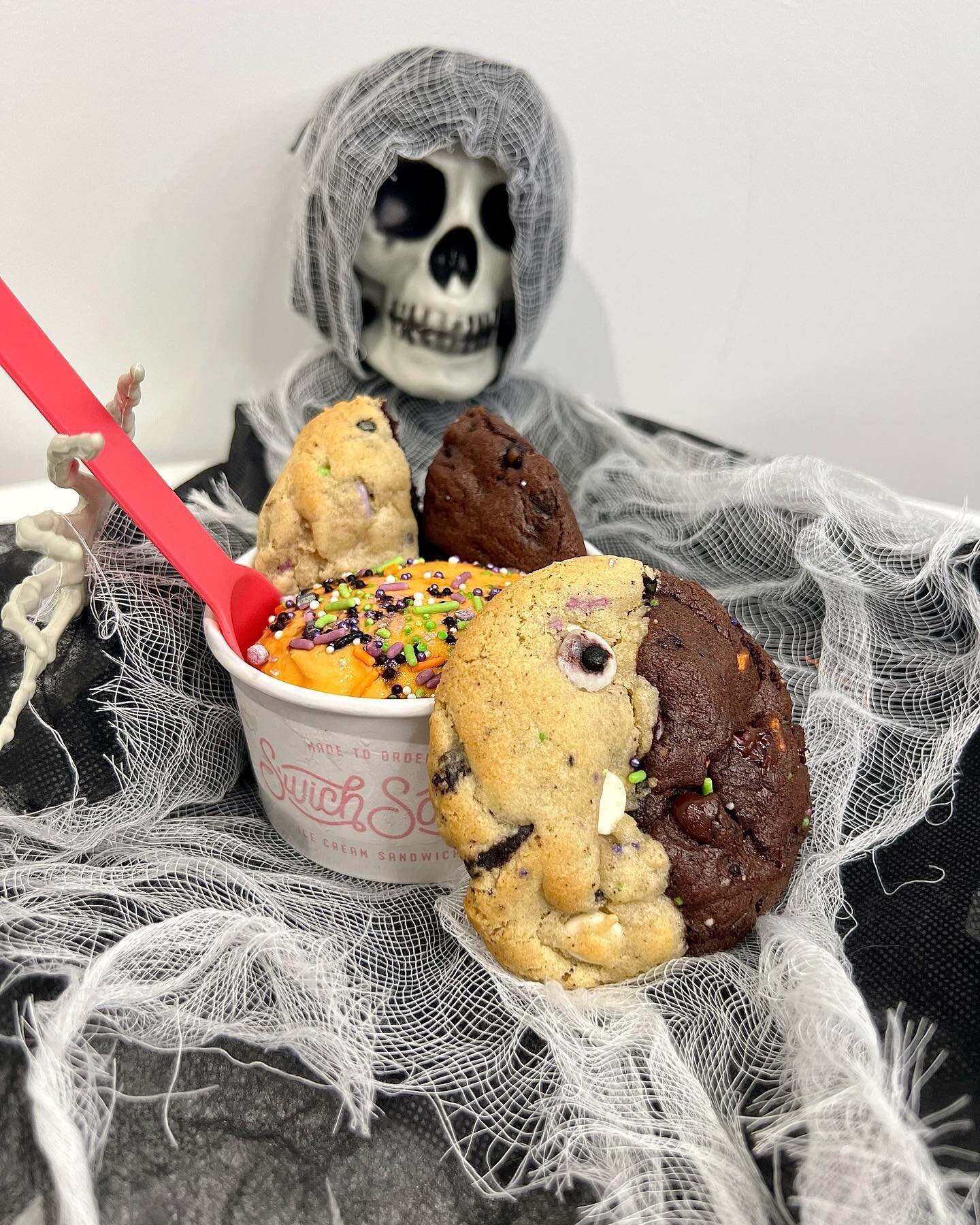 October cookie is the month: Spooky Cookie 👻🎃 

This staff created cookie is half Cookies &amp; Cream, half Double Chocolate Oreo loaded with white chocolate chips, dark chocolate chips, Oreo&rsquo;s, and festive Halloween sprinkles. 

Perfect for 