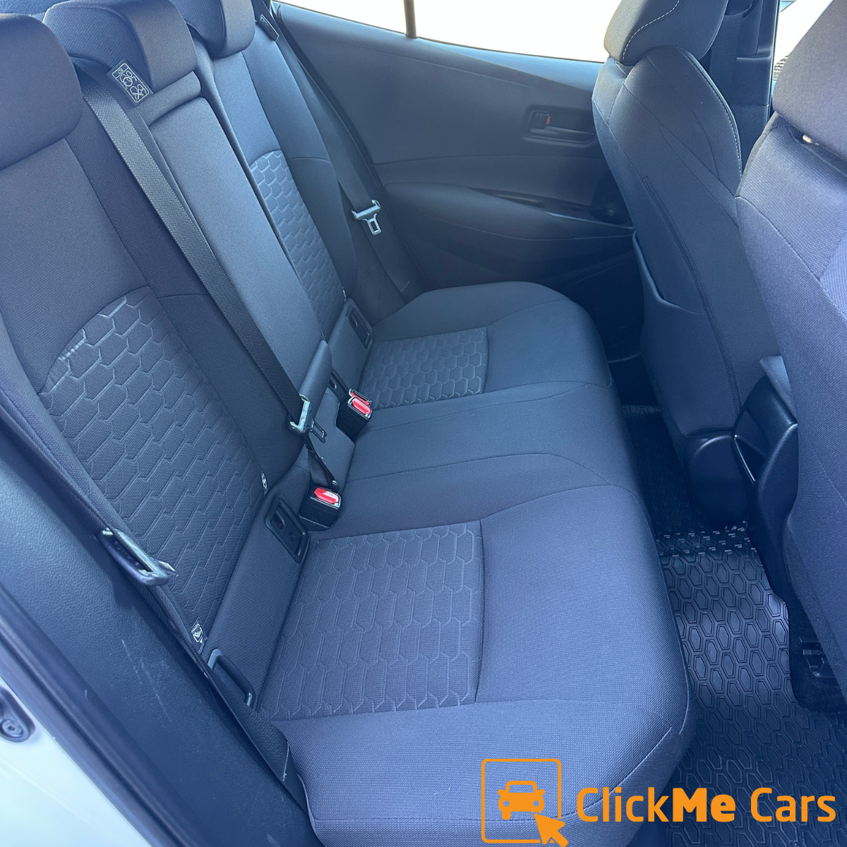 Interior 2.png