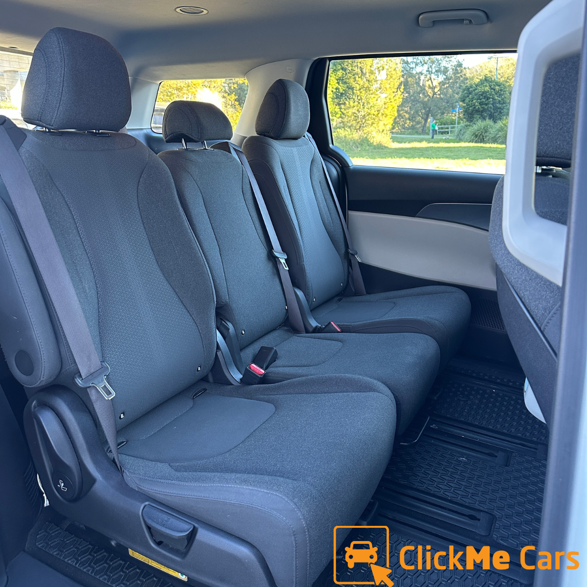 Interior 2.png