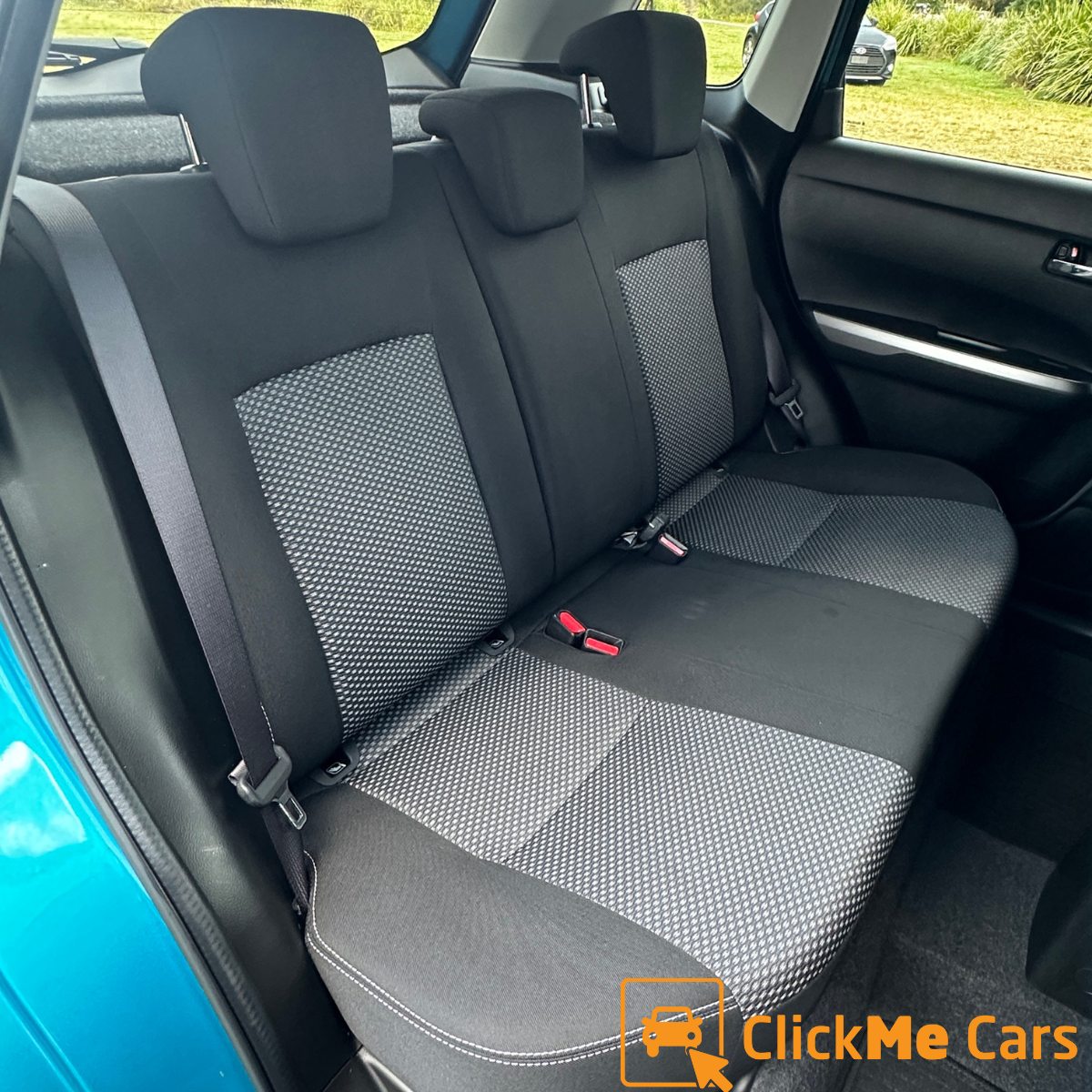 Interior 2.png