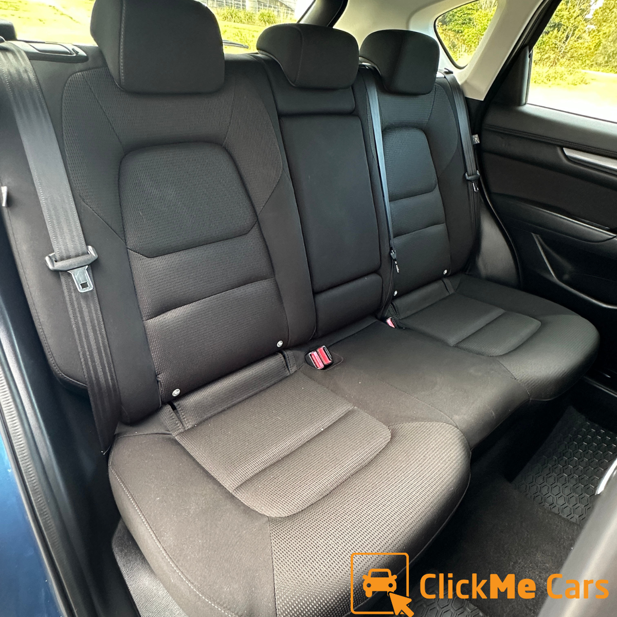 Interior 2.png