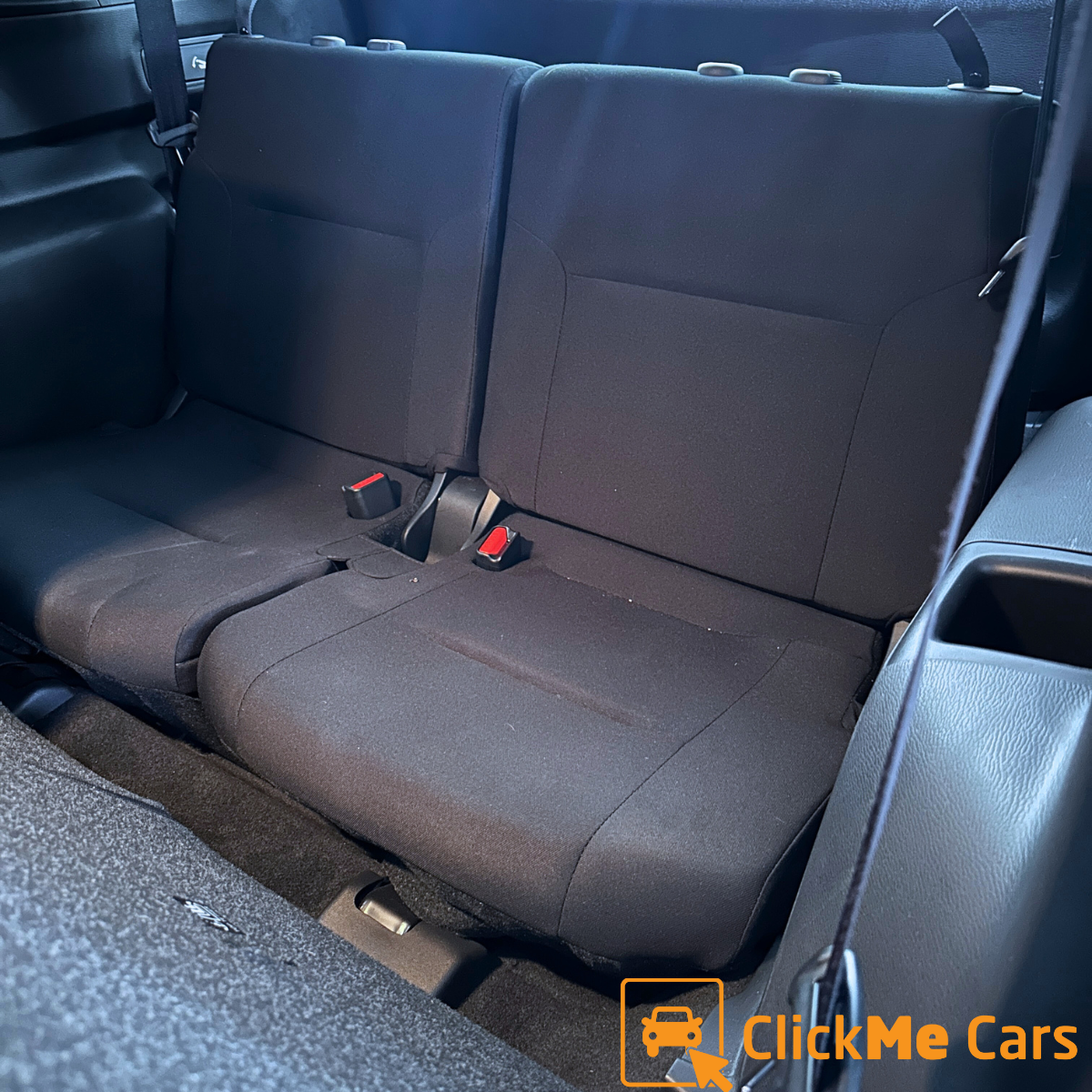 Interior 3.png
