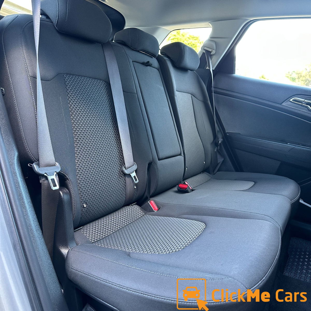 Interior 2.png
