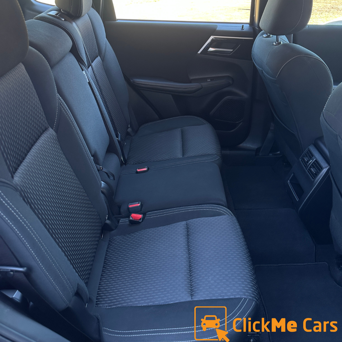 Interior 2.png
