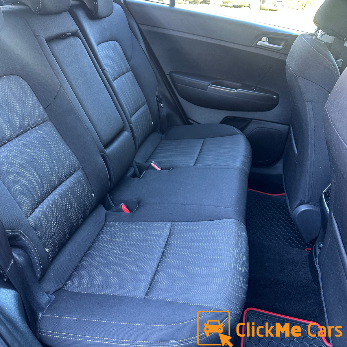 Interior 2.png