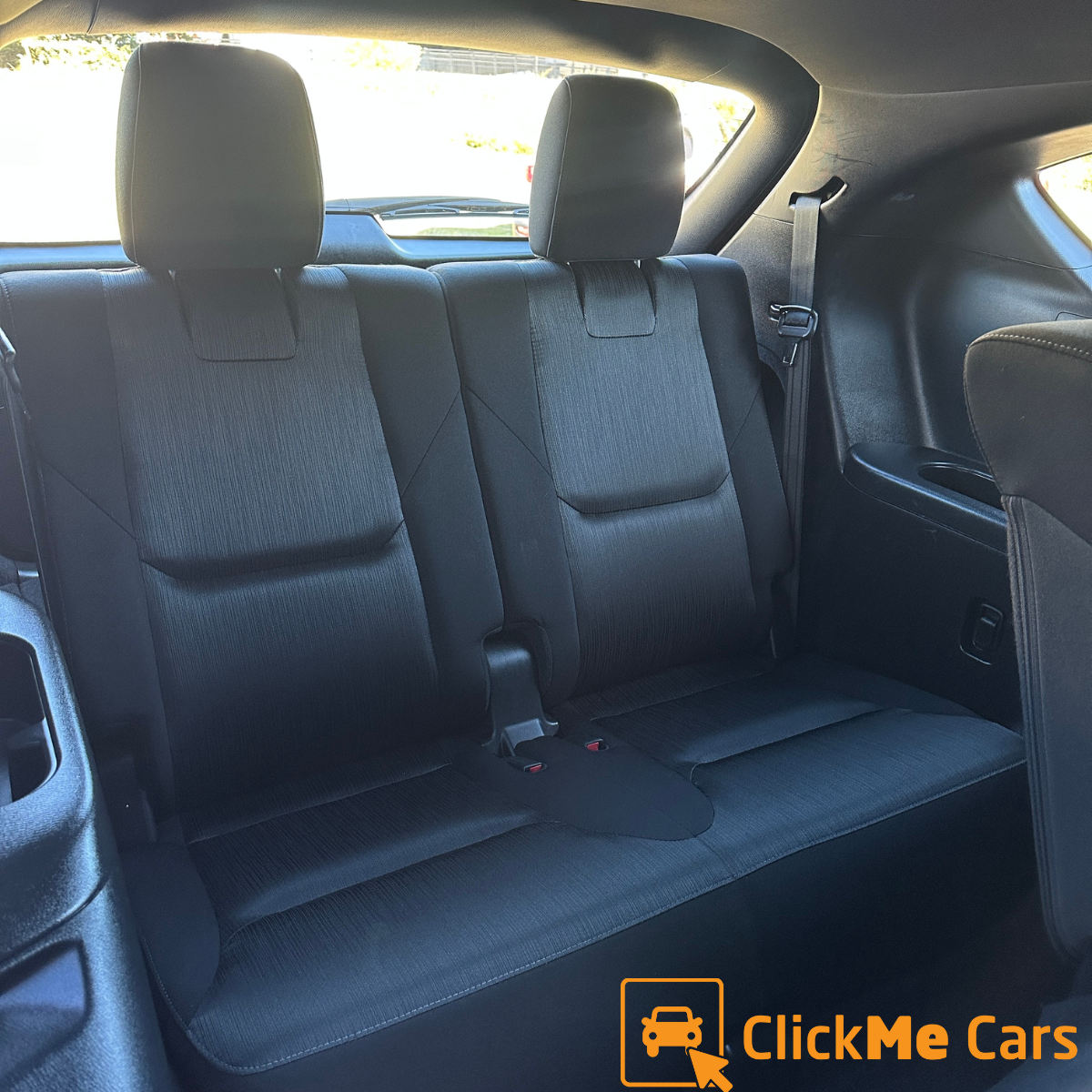 Interior 3.png