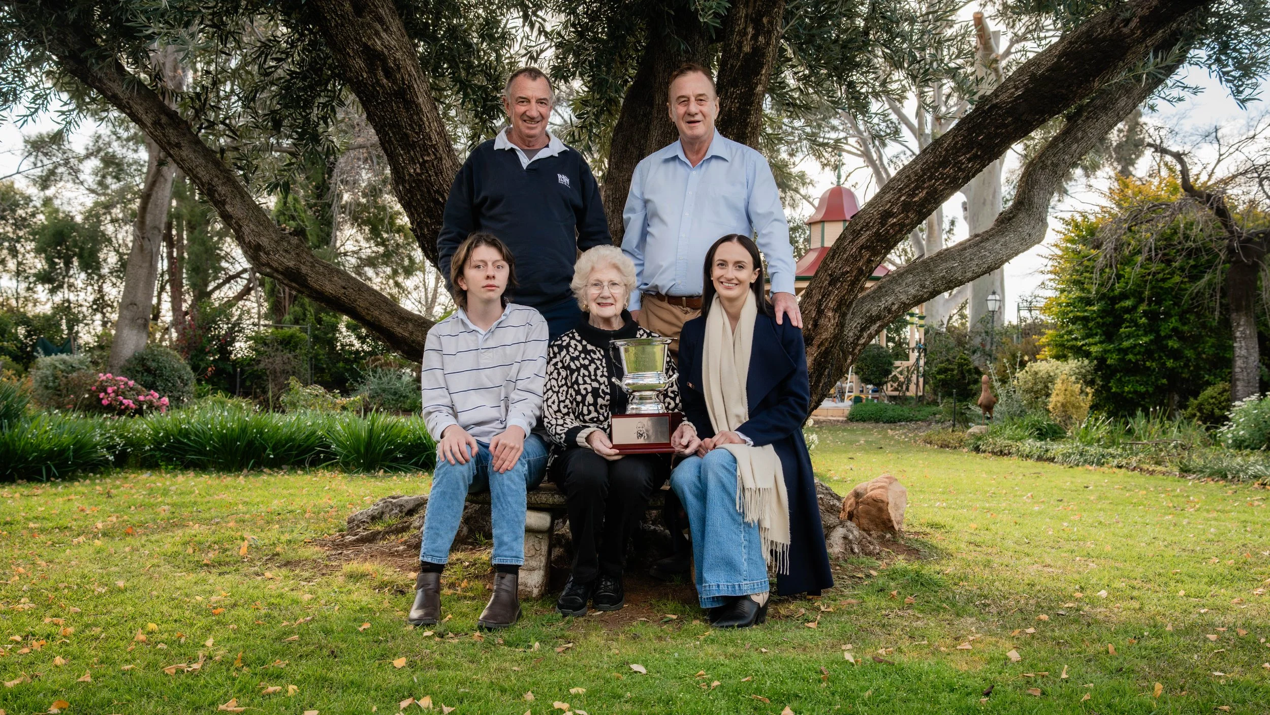 Deen De Bortoli Riverina Young Achiever Trophy Announcement_Family.jpg