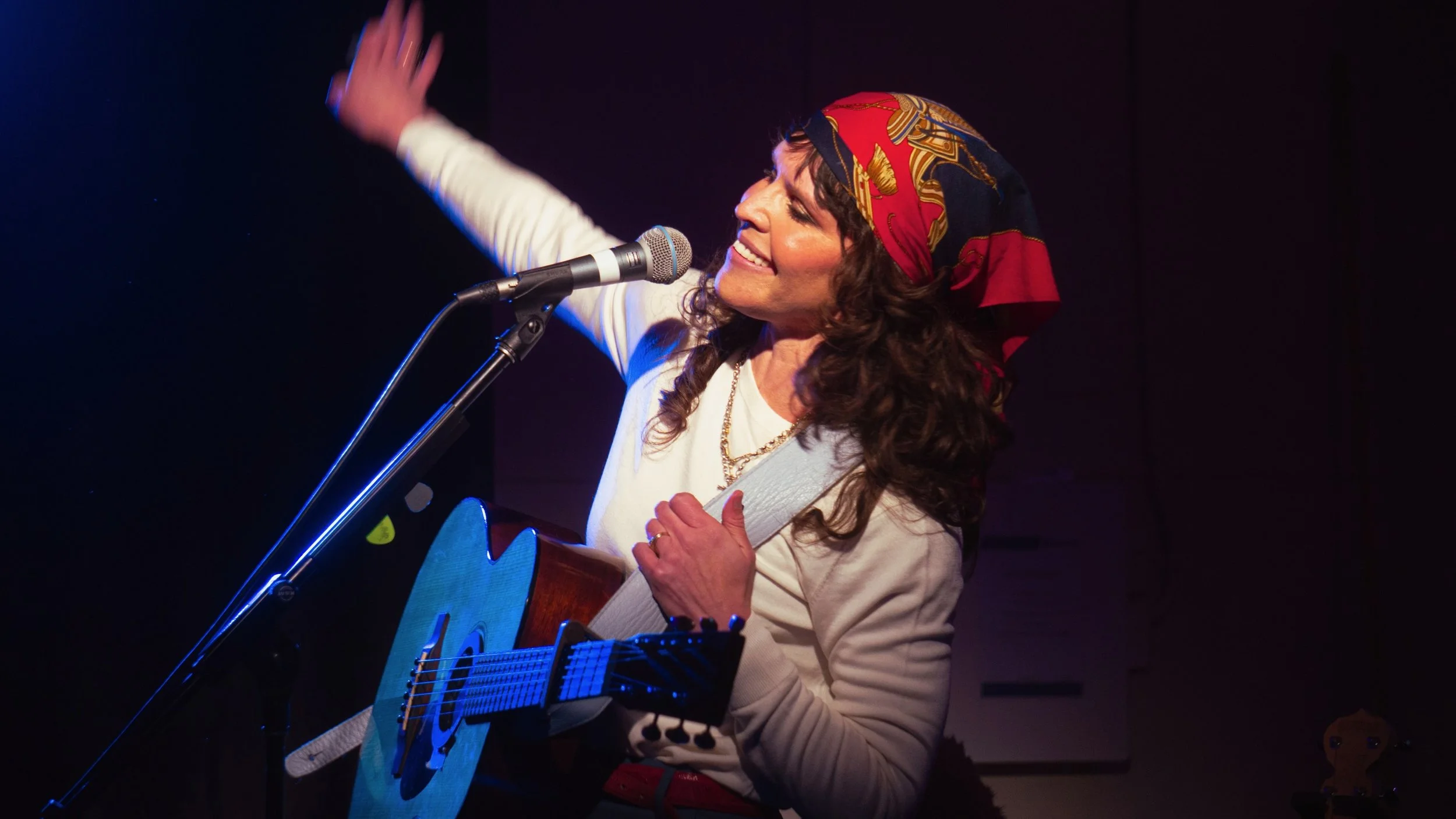 Fanny Lumsden for Nowa Nowa Live