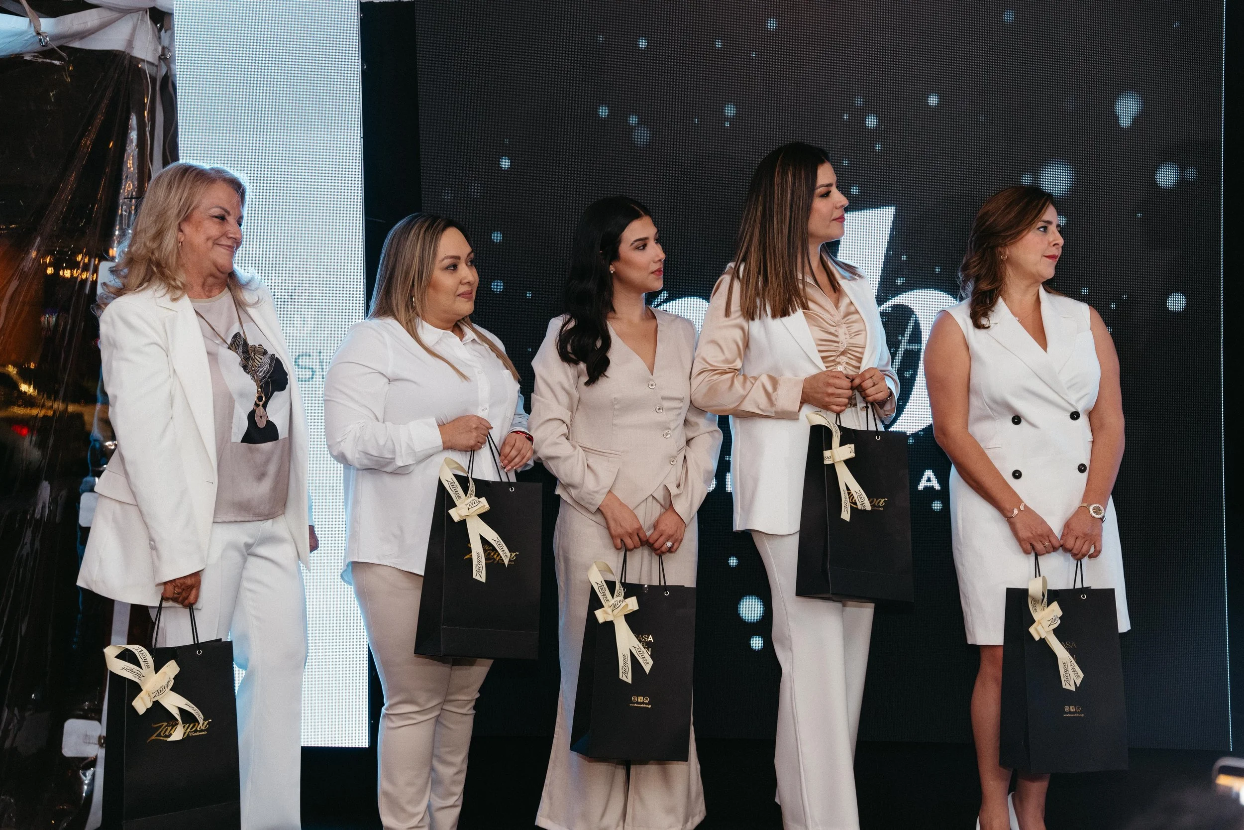 Polish Salon-117.jpg