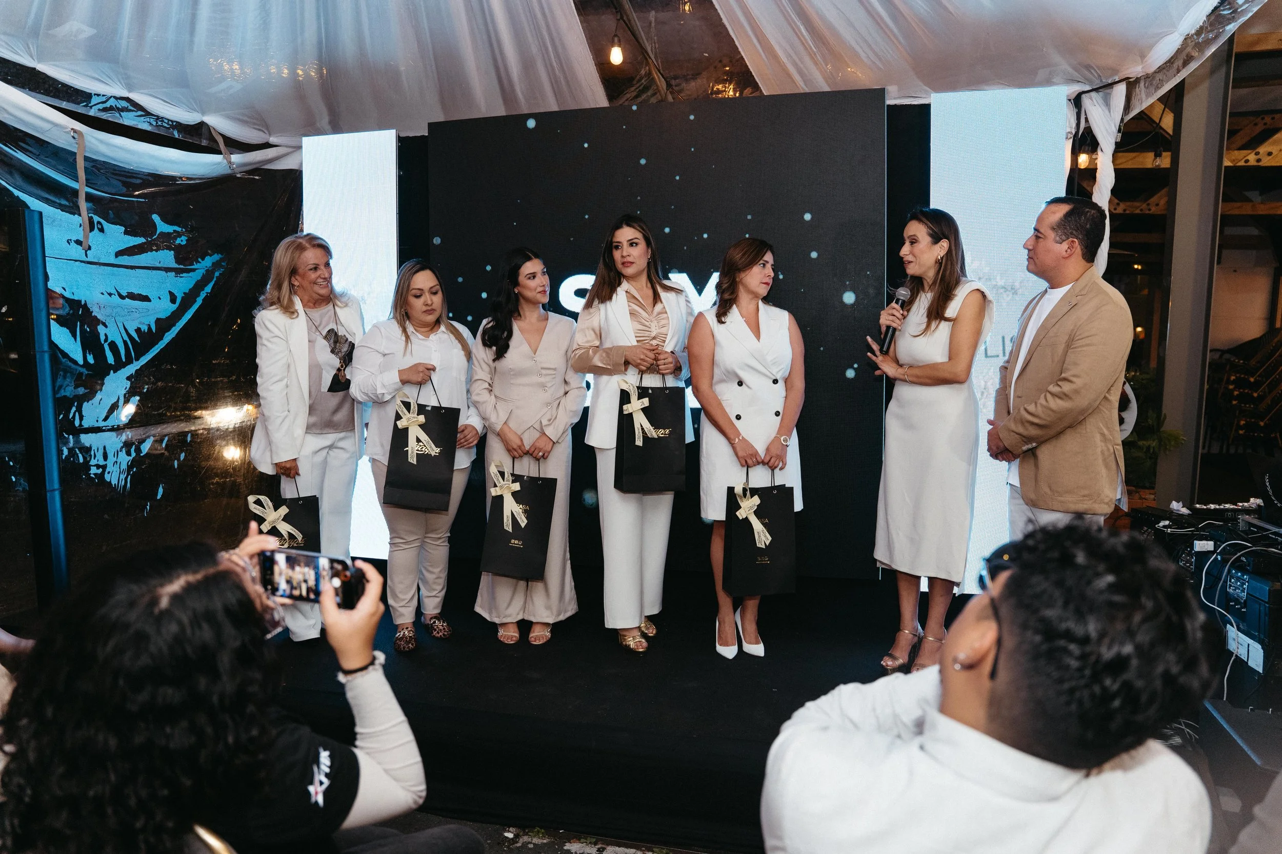 Polish Salon-115.jpg