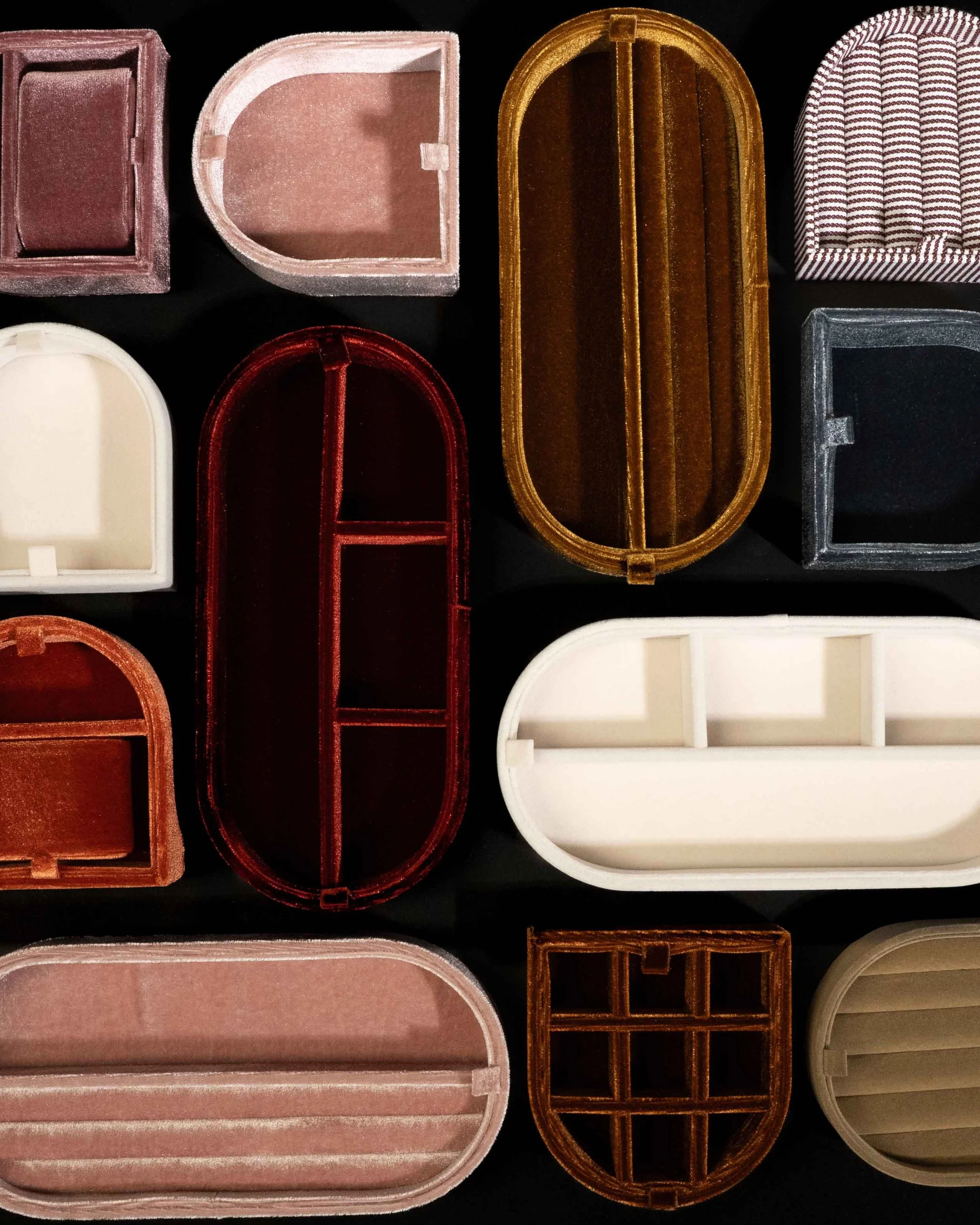 MADE YOURS_FLAT LAY_56.jpg