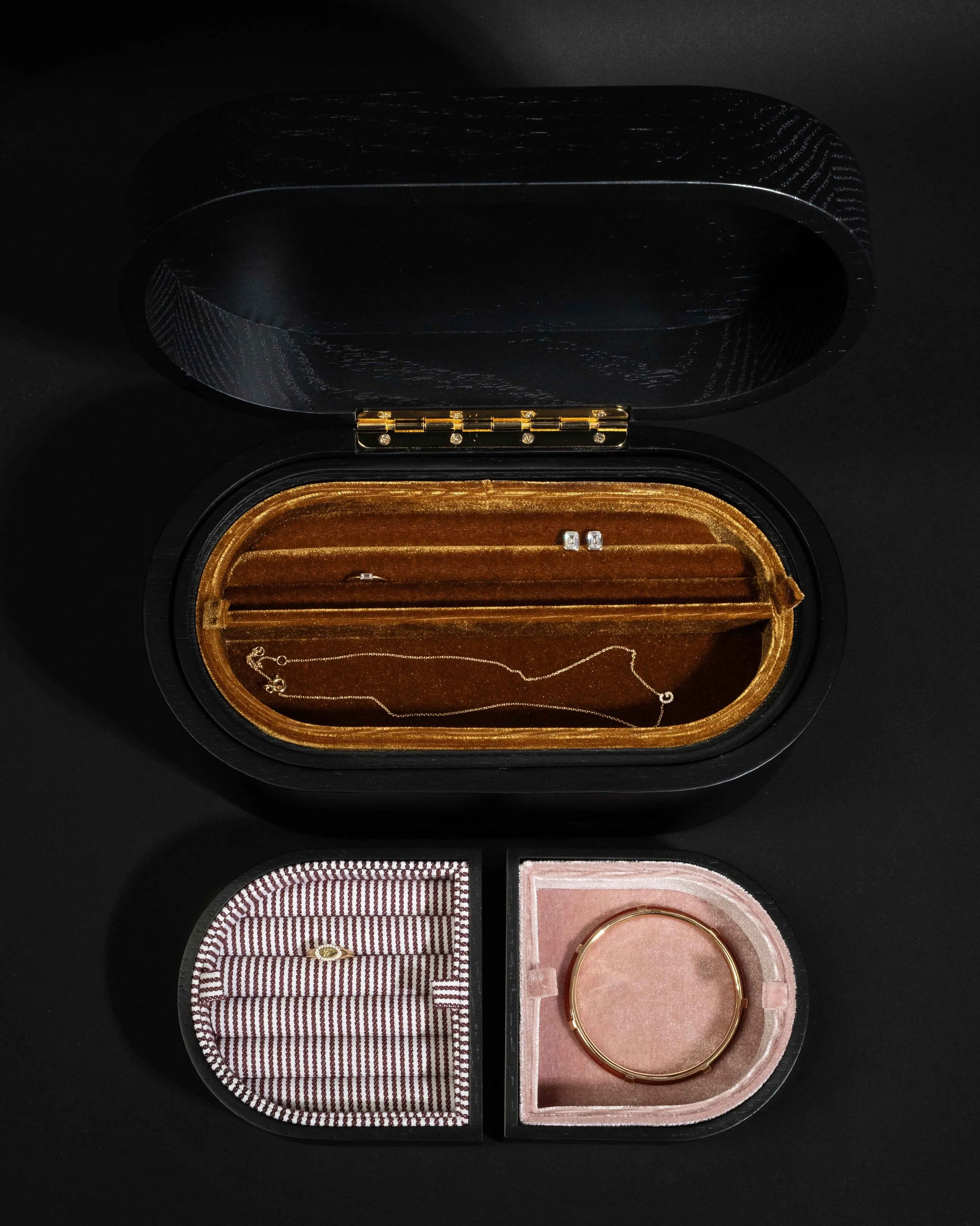 MADE YOURS_FLAT LAY_39.jpg