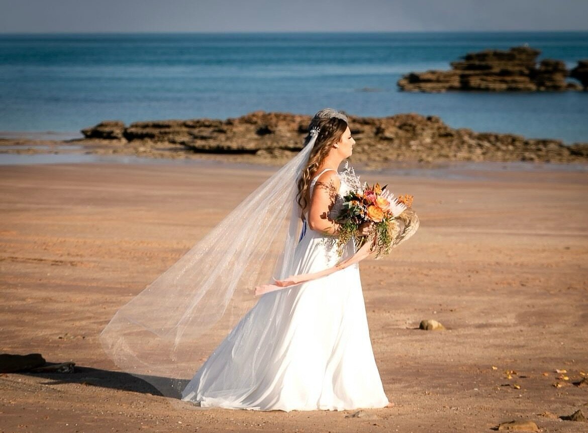 💍 Calling all Broome brides-to-be! 📸✨ I&rsquo;m back in town from May to September and ready to capture the magic of your special day through stunning wedding photography. 💕

 #margaretriverweddings #broome #margaretriverweddingphotography #broome