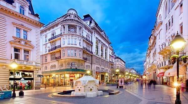 Axiros Carreras en Belgrado, Serbia