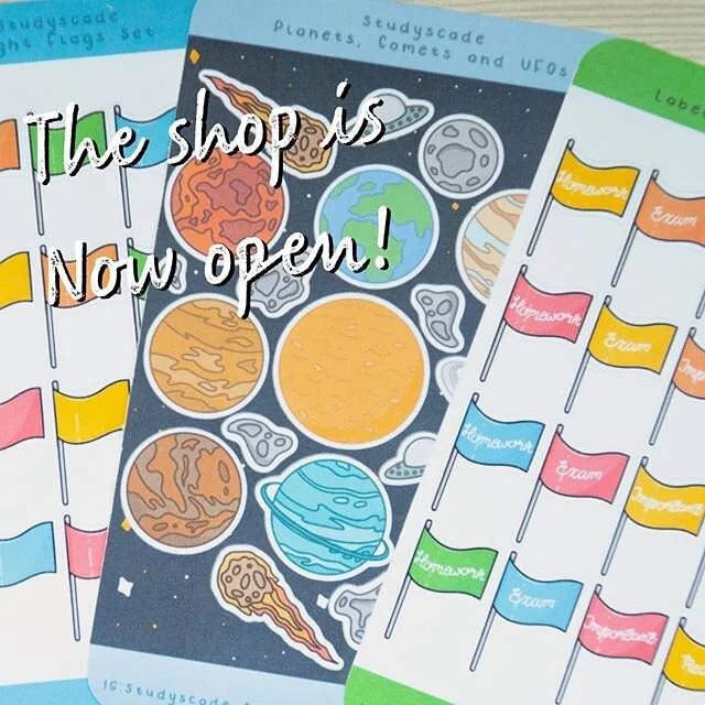 Today is a massive milestone for studyscade. After months of planning and preparation  behind the scenes, my online shop is official ready to launch!🤗 Its definitely been a long process with lots of trial and error and experimentation👩&zwj;🔬 (expe