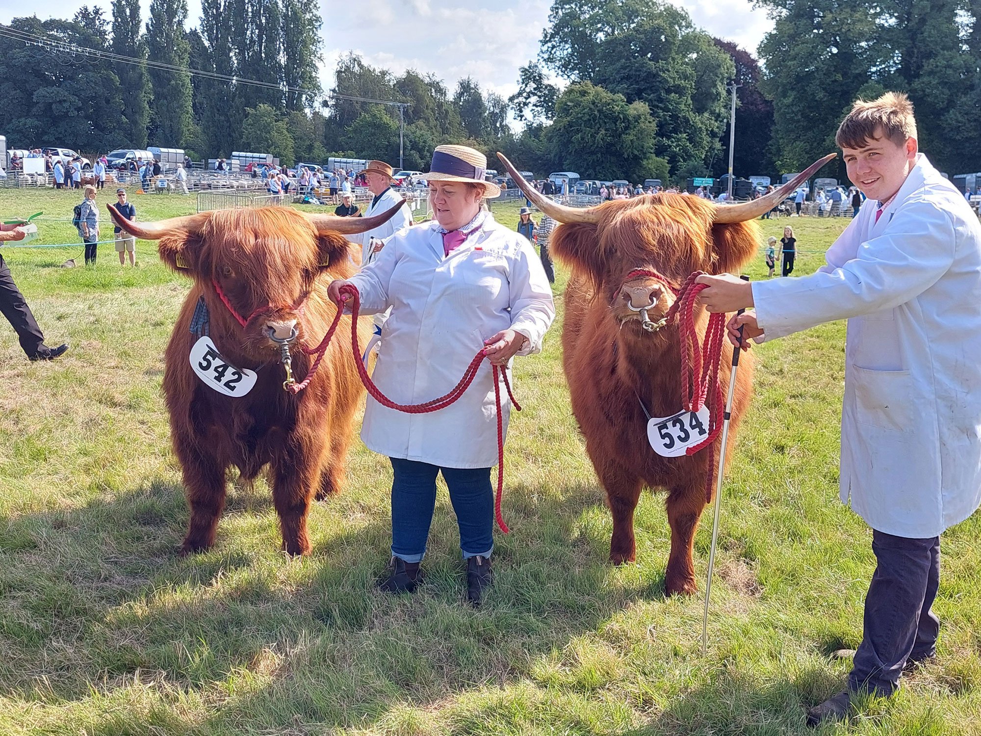 Lizzie Anne of Thistle, overall champion, Oswestry Show (right)