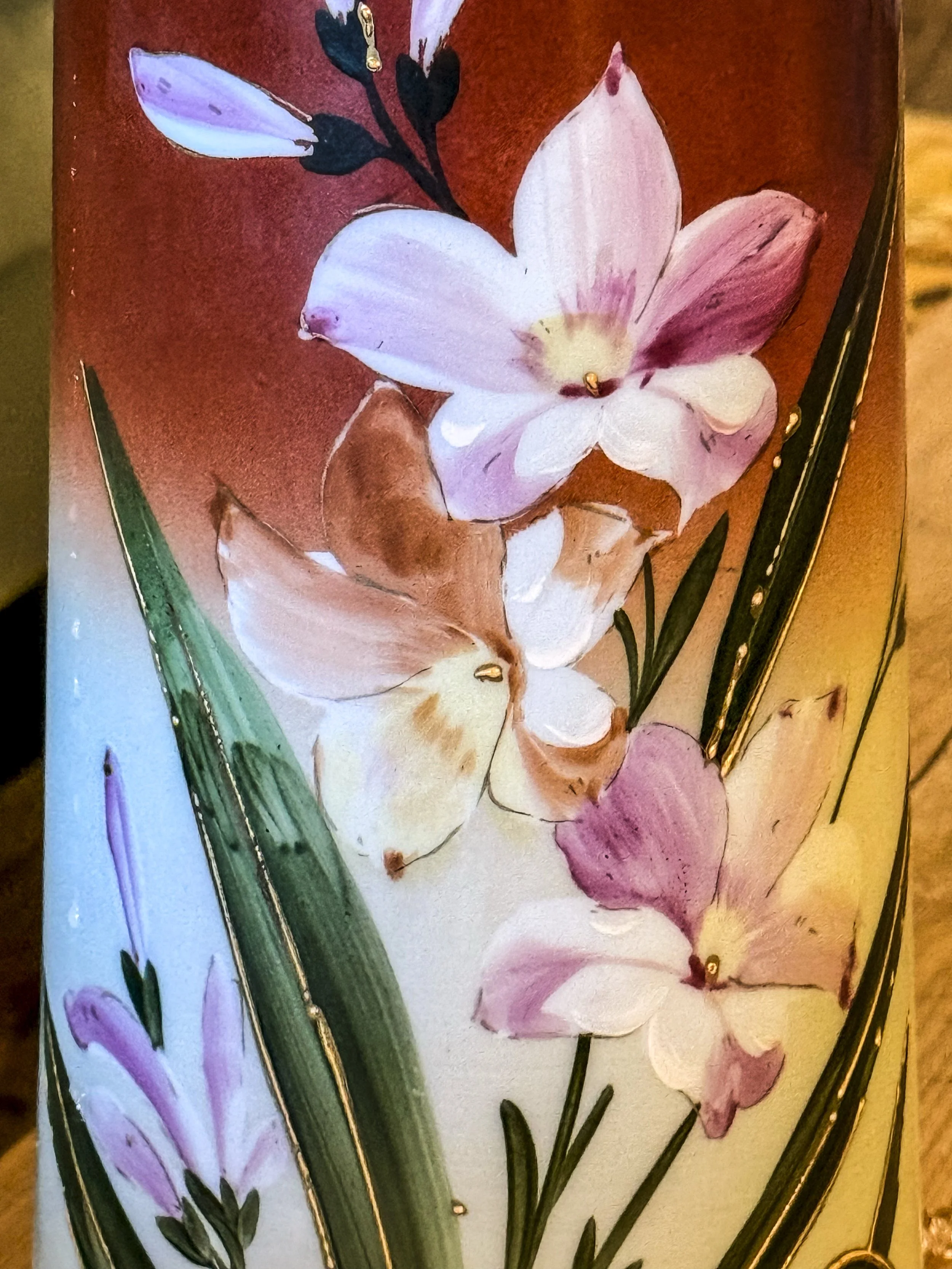 vases opaline ocre rouge gros plan.JPG