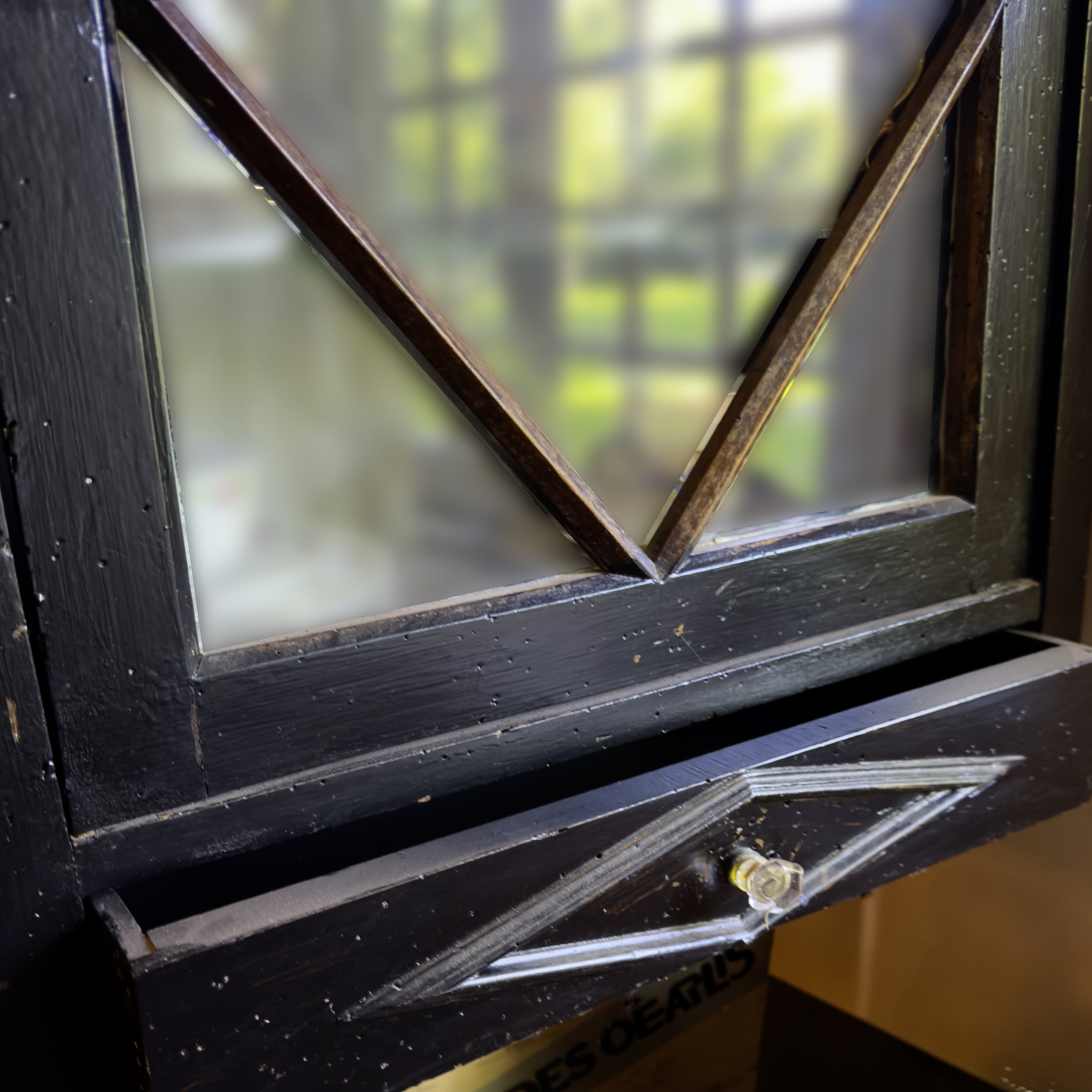 vitrine tiroir.jpg