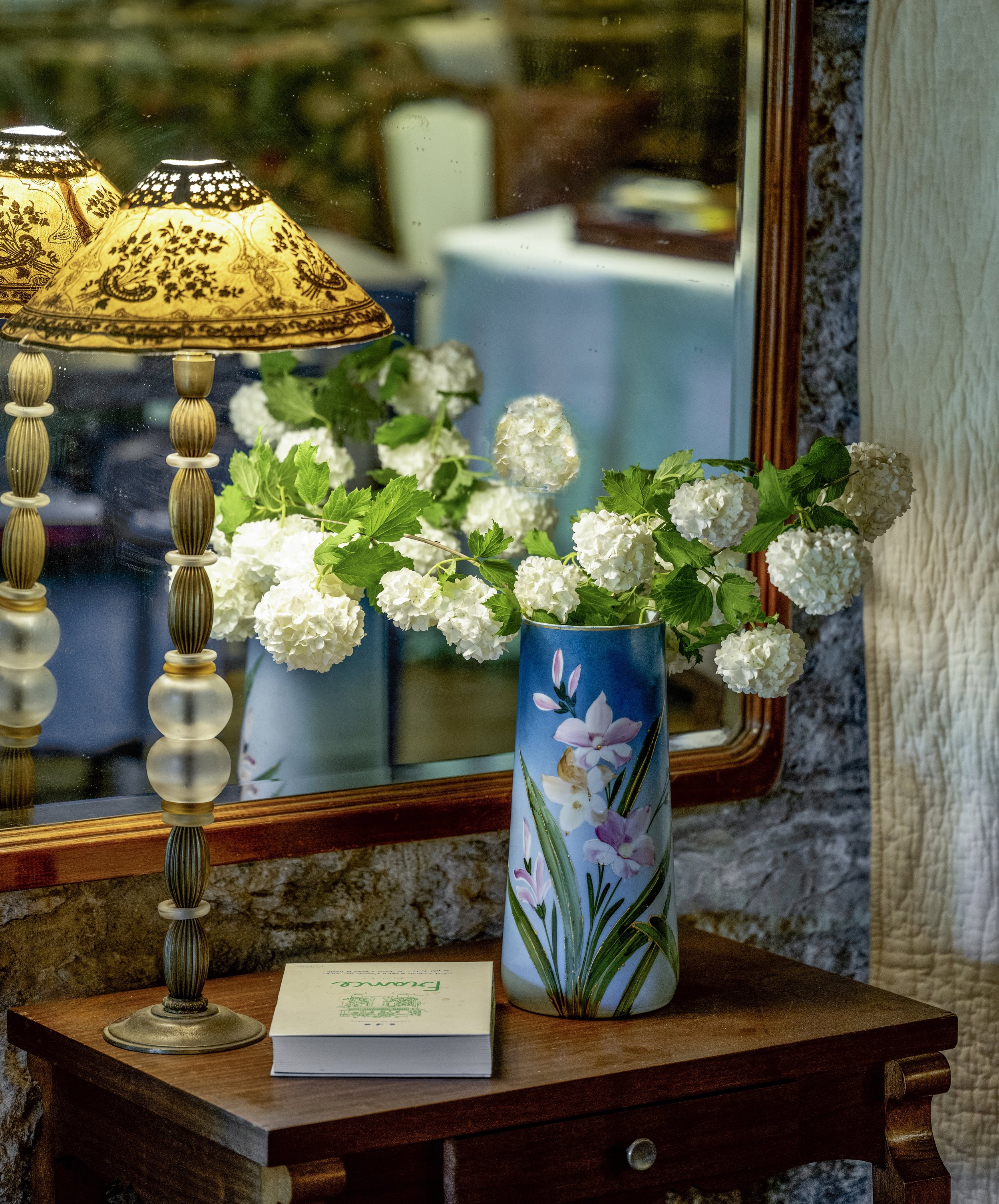 vases fleurs bleu ambiance interieur1_01.JPG