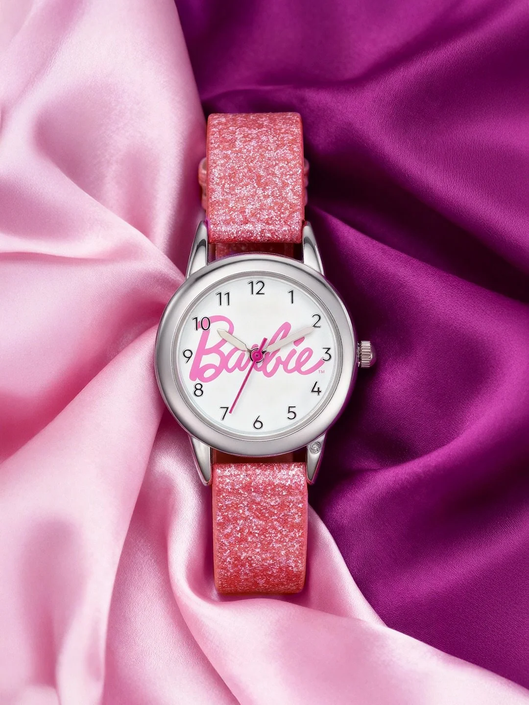 ✨ A week full of sparkle with @gioiajewellery 💎 We shot fresh content for their Barbie, Justin Bieber + more iconic ranges — mixing photography and short-form video to power their socials for the next few months 💖📸
#JewelleryPhotography #Co