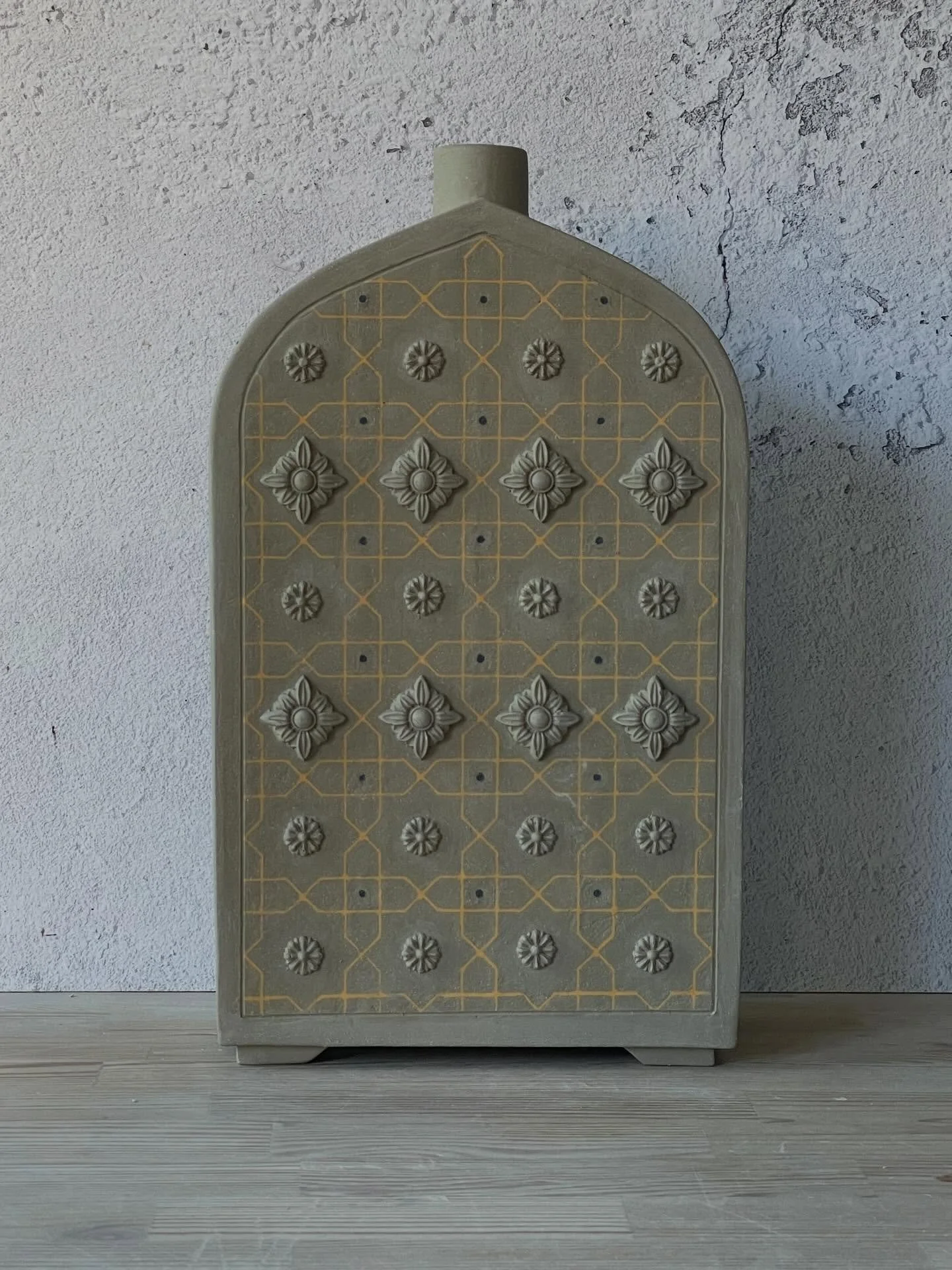 The first experimental piece based on my India trip. It draws on a typical arched shape, inlaid geometric patterning and sprig decoration. I couldn&rsquo;t make my mind up whether to make it into a bottle with an added neck but in the end I went for 