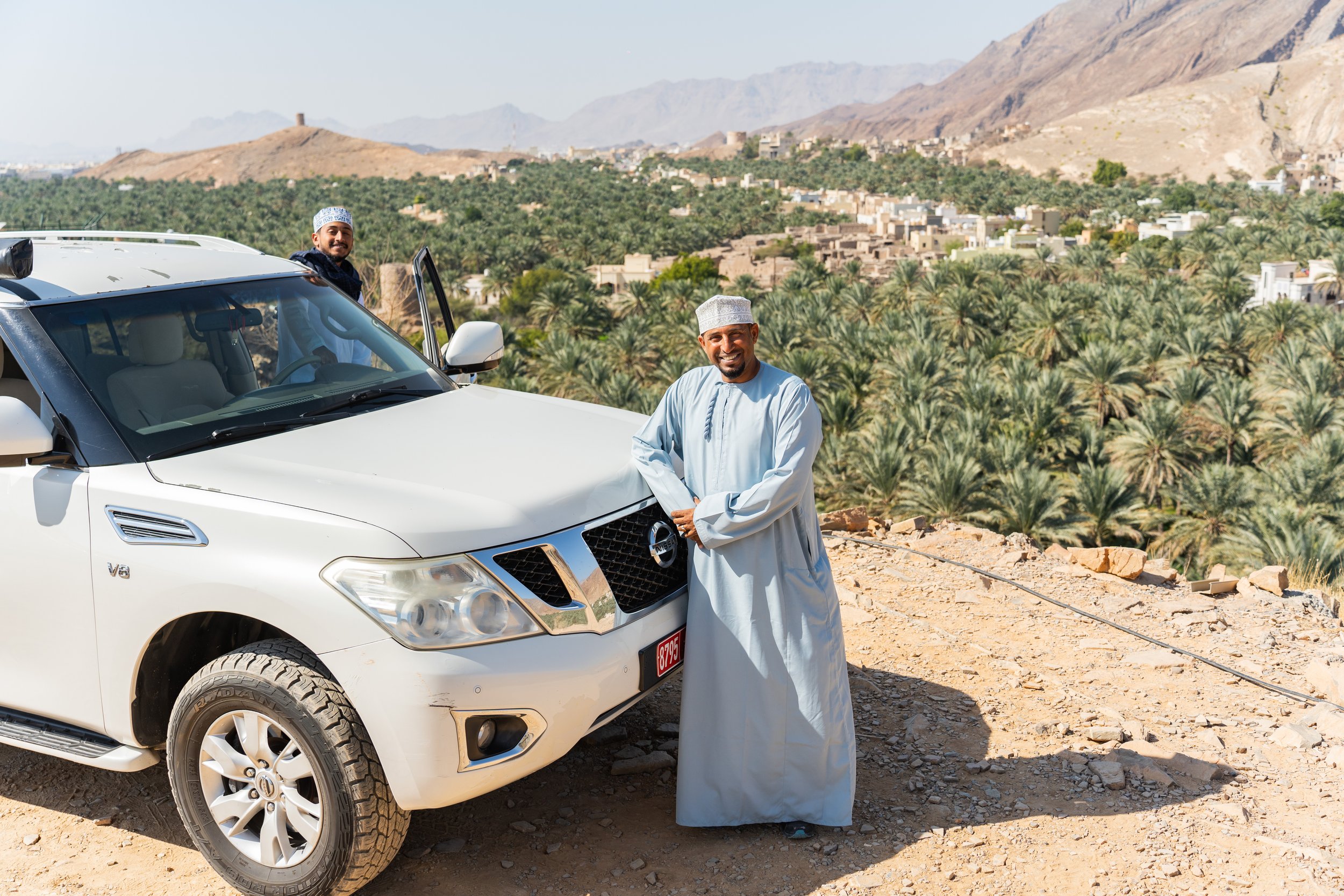 Al Maamari Tours on X: The Omani🇴🇲 burqa is worn as protection from the  harsh desert🏜 climate to keep hot sand and dust out of the nose and mouth  and it also