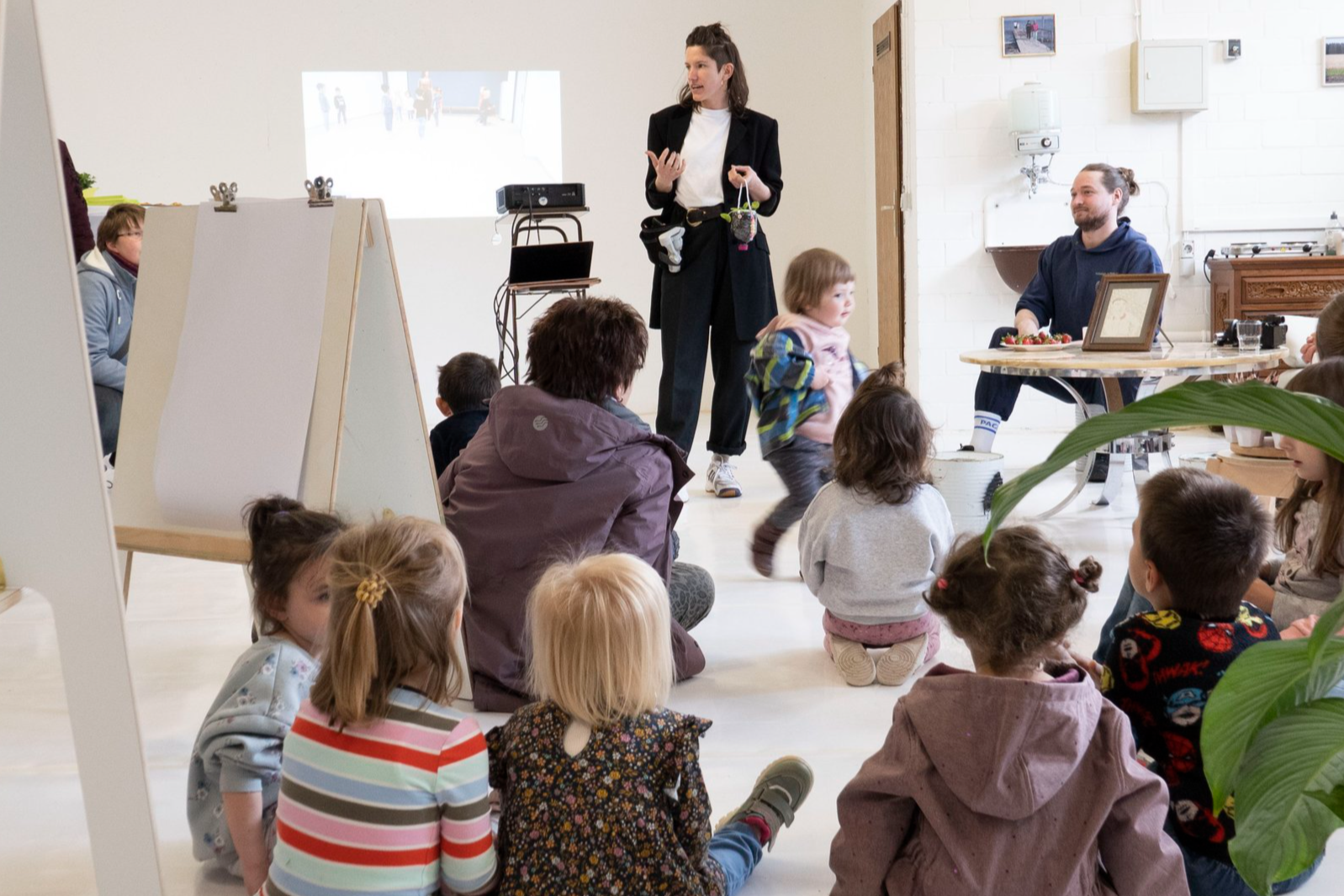 FRÖBEL: Studio-Scholarship