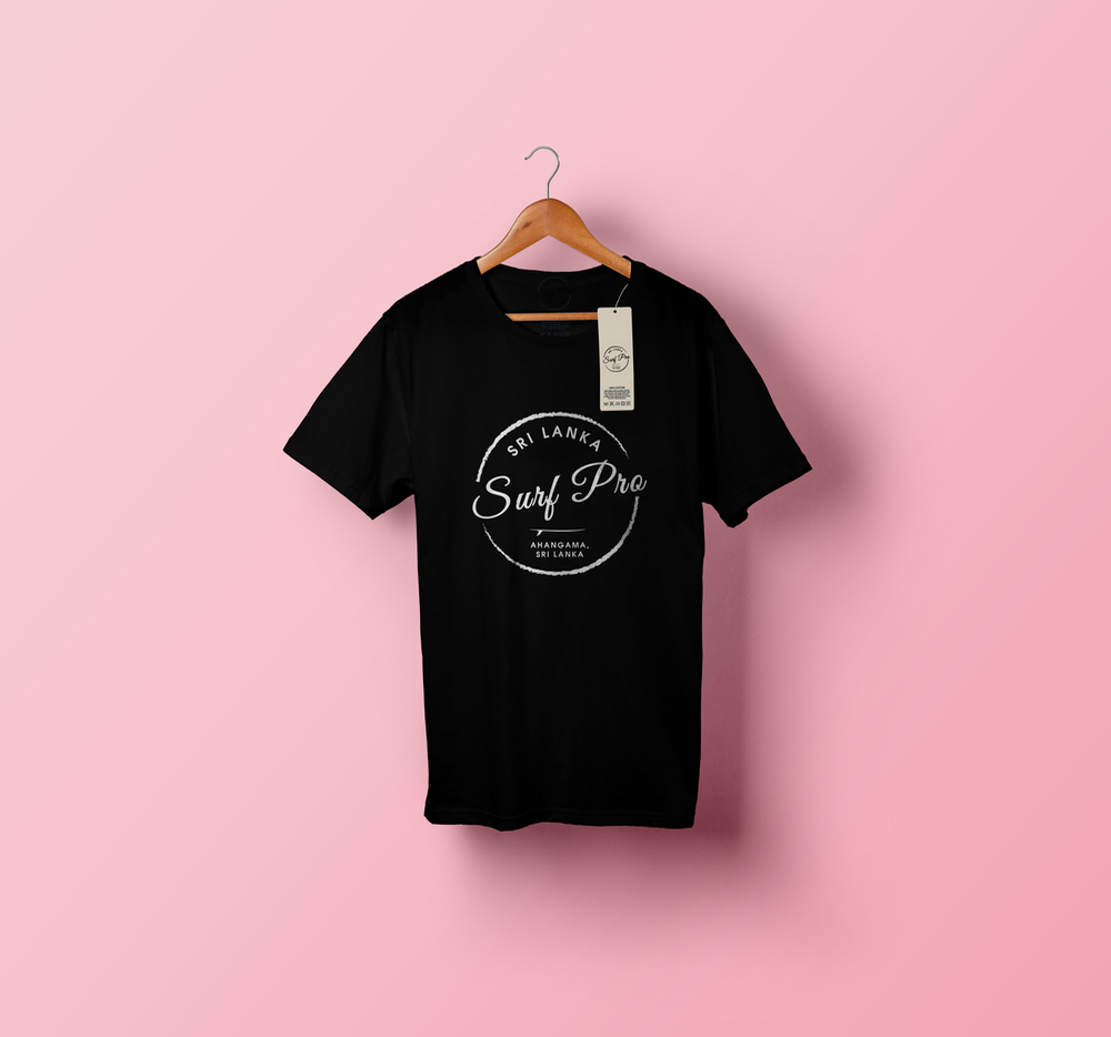 T-Shirt-Hanging-black.png