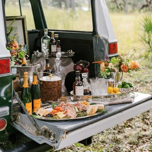 The comforts of Harvest and the charm of Lowcountry scenery.
 
Catering | @harvest_catering
Floral Design | @stephaniegibbsevents 
Planning | @hillandcocreative 
Photography | @stettenwilson 
Venue | @kiawahriverchs 
.
.
.
#harvestcatering #boutiquec
