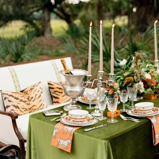 Bringing your dinner party dreams to life? Let us curate your perfect menu!

Contact us today to discuss your personalized menu. Link in bio! 

Catering | @harvest_catering
Floral Design | @stephaniegibbsevents 
Planning | @hillandcocreative 
Photogr