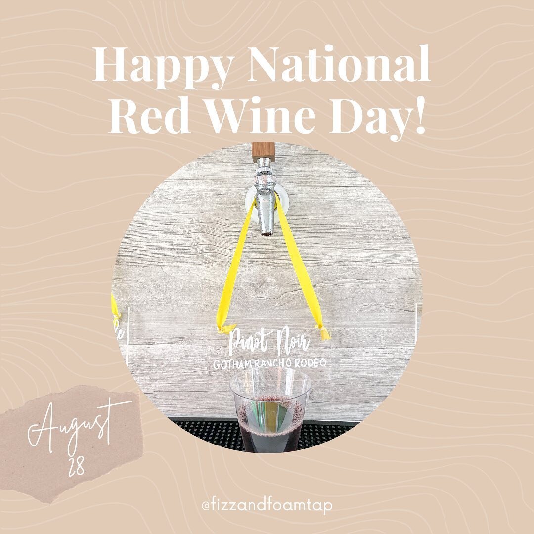 if you needed an excuse to open up that bottle of red, here it is. happy #nationalredwineday ✨