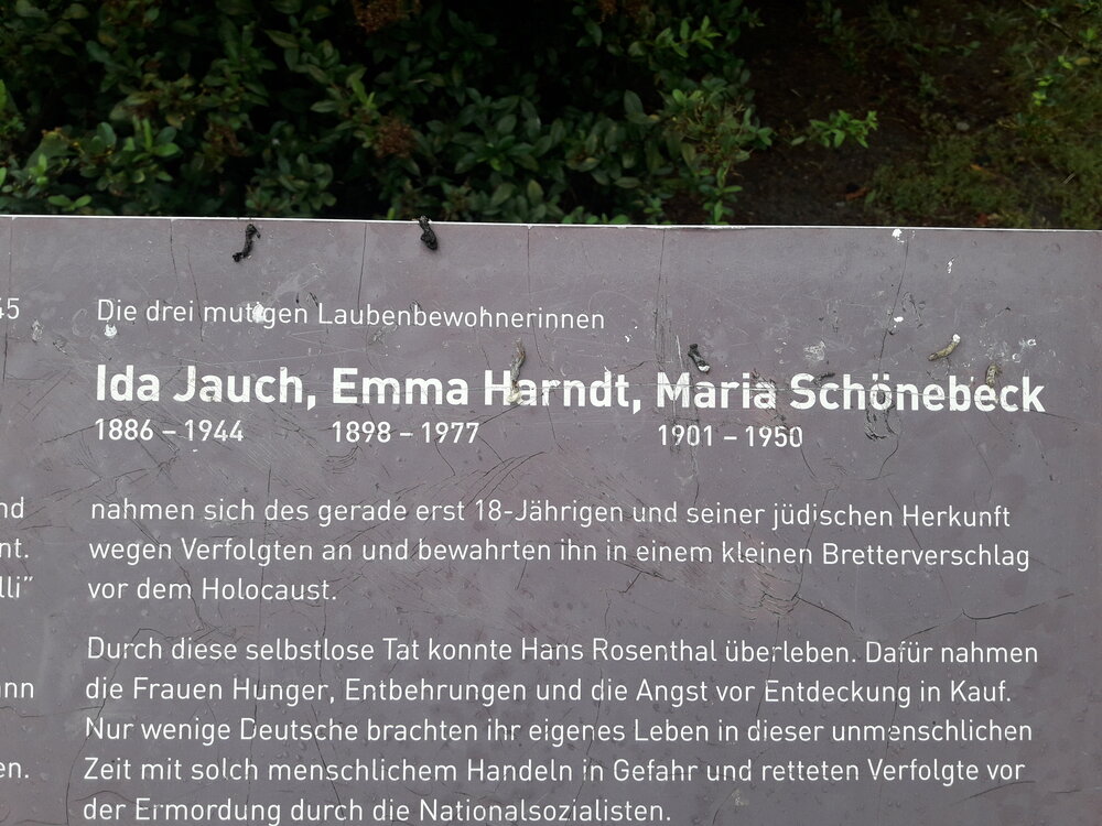 Gedenktafel Hans Rosenthal &amp; Ida Jauch, Emma Harndt, Maria Schönebeck, Berlin-Fennpfuhl 