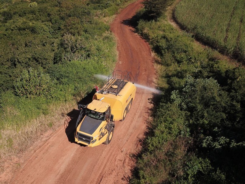 Even water spray reduces road damage