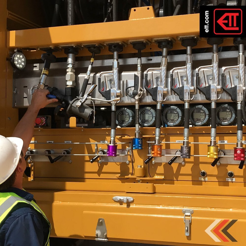 Get all your ducks in a row in the well-organised dispensing compartment on ETT's Lube Service Trucks, which conveniently houses a series of retractable hose reels configured to suit customer specifications. ett@work Visit https://www.ett.com/us/serv