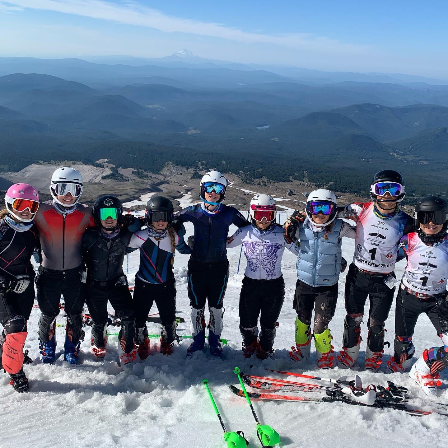 A throwback to the unbelievable August Hood camp! We had athletes from GMVS, SMS, Proctor Academy, Holderness School, the Berkshire School and other programs from all over the east coast! What an amazing team! Thanks @gretchymo @smsalpine @gmvsski @p