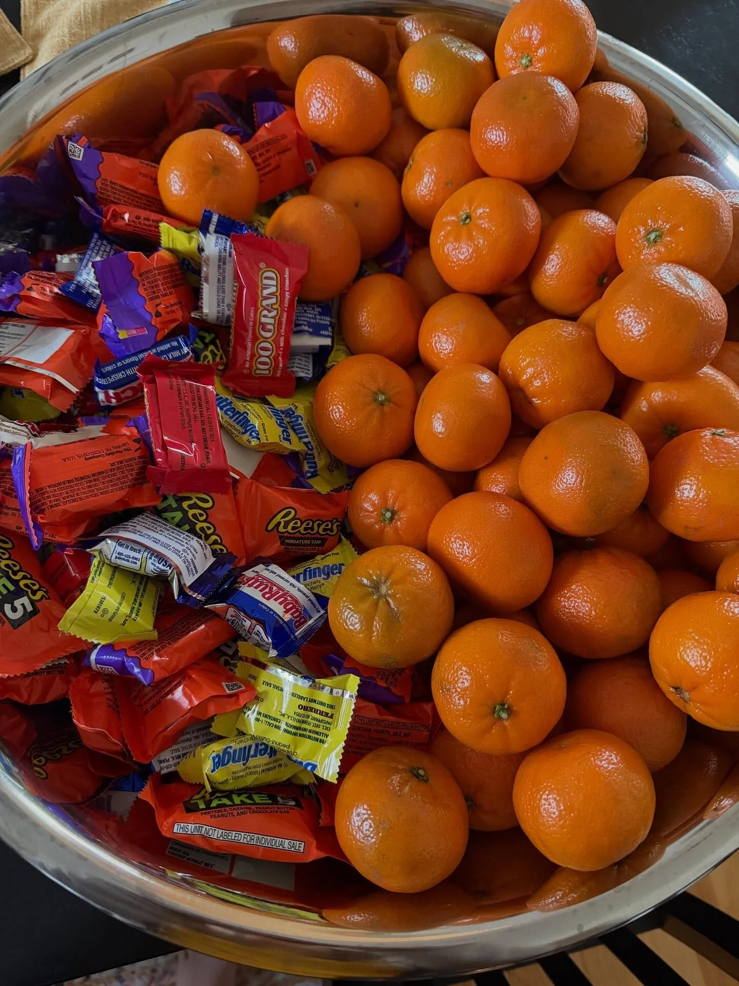 Happy Halloween, mama!
Concerned about all that Halloween candy? Here are some quick tips:
1. Plan number of houses/time collecting candy ahead of time - something you and your kids feel comfortable with and still excited about.
2. Don&rsquo;t demoni