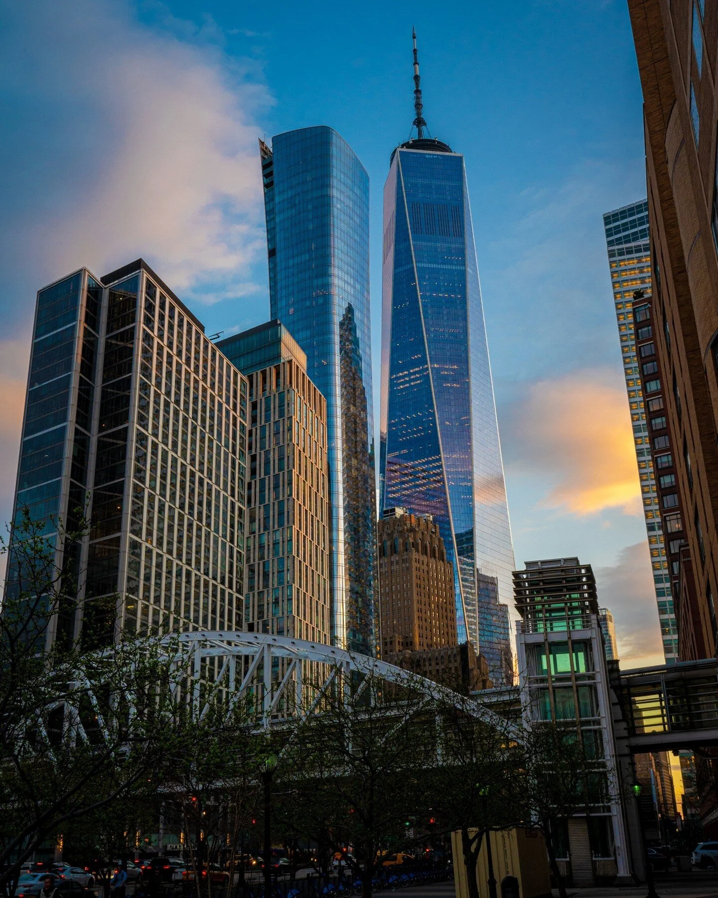 Beautiful view of the Freedom Tower from Battery Park City.⁠
⁠
⁠
#freedomtower #wtc #beautifulsunset #sunsetoftheday #sunsetlovers #sunsetphotography #goldenhour #goldenhourphotography #sunsetphotos #vibrantcolors #sunsets ##instasunsets #NYC #newyor