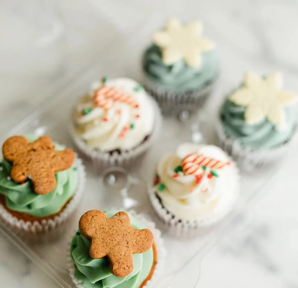 Happy December! ✨
Our Christmas treats have officially dropped 🎁
Festive cupcakes, cozy bakes&hellip; it&rsquo;s all live!
Have a browse and get your orders in for all your events this month! ❤️ Link in bio.