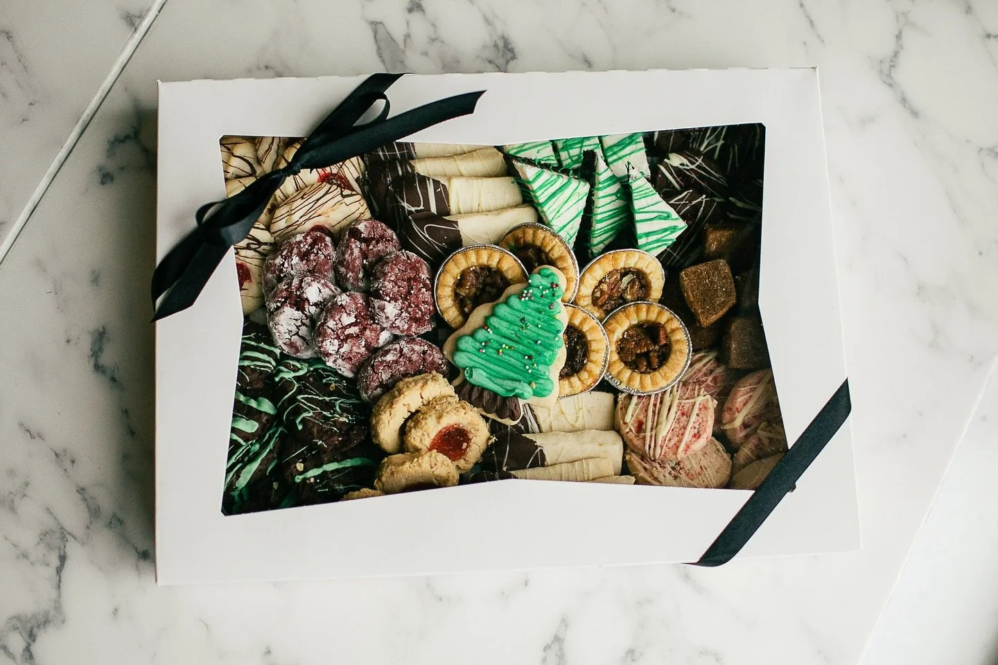 🎄 Christmas Ordering Update 🎄

The holiday rush is here! We&rsquo;ll be accepting cookie, platters and cupcake orders until Wednesday at 4:00 PM 🧁🍪

🎂 Cake orders are now closed until the New Year.

If you&rsquo;re needing cookies, cupcakes, pla