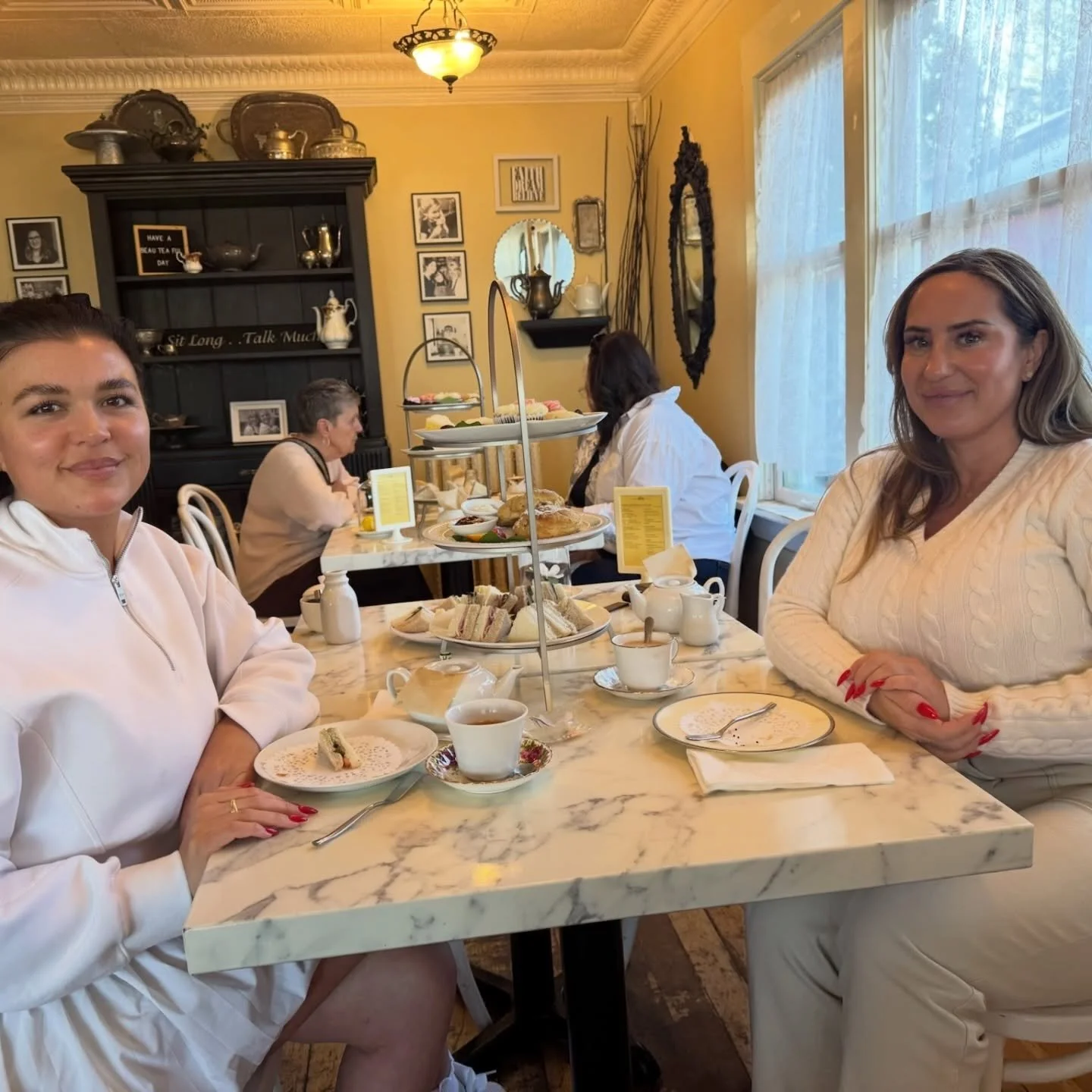 Celebrating 20 years of a loyal customer supporting us!🥂🤍
This one was on the house! Thank you Bailey for being part of our journey!