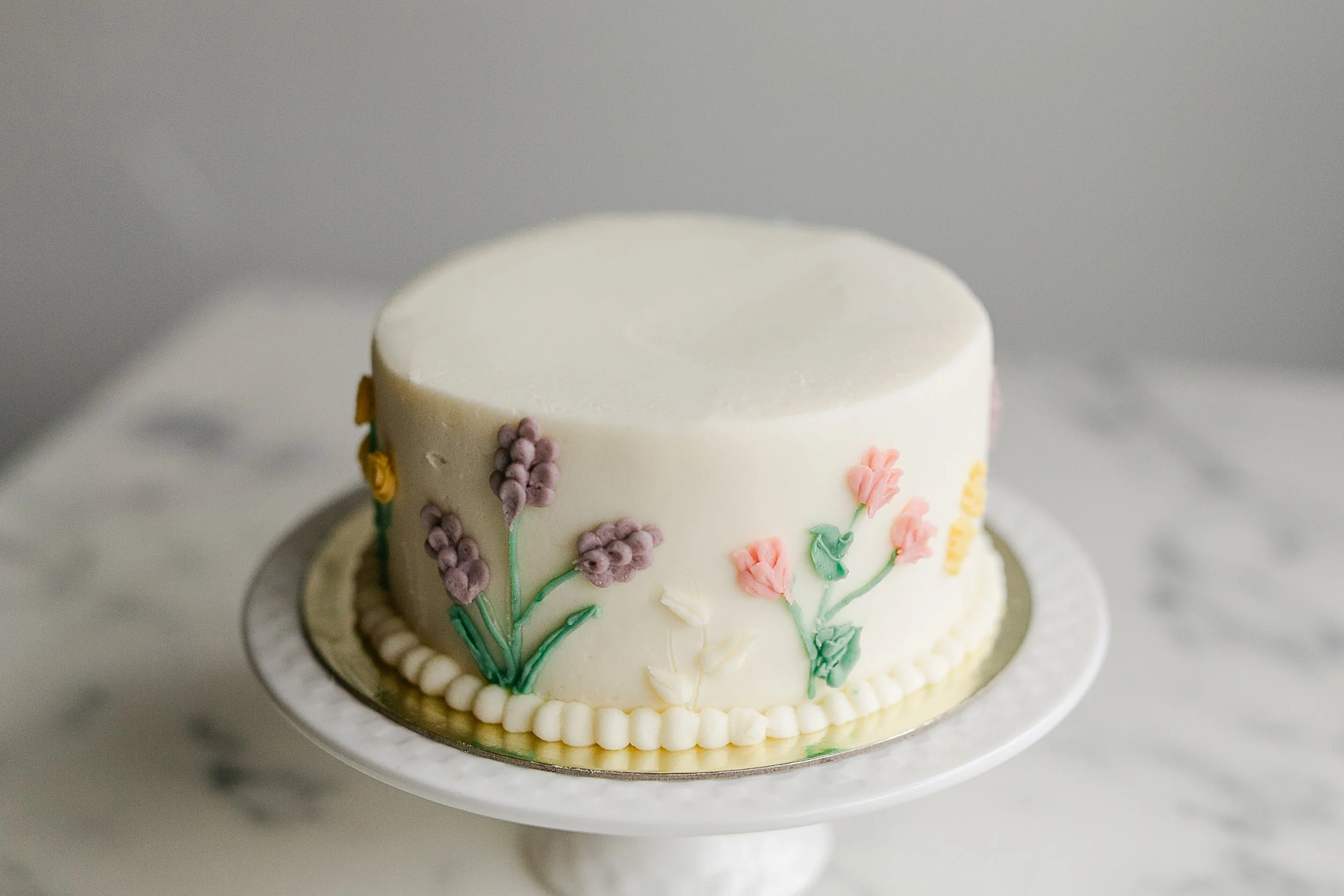 Round-Florals-Side-Cake-2025-1.jpg