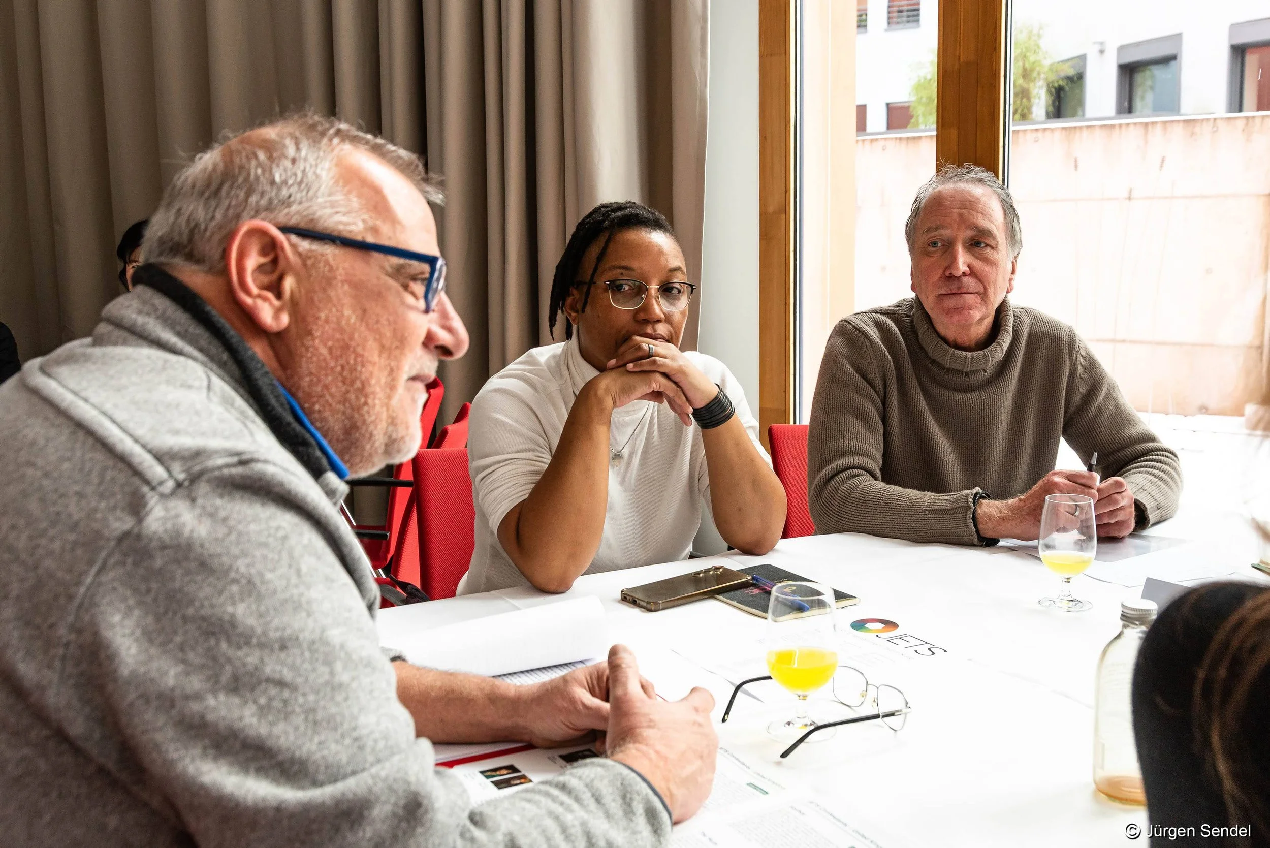 During table rounds at JETS 2026. Photo ©Jürgen Sendel
