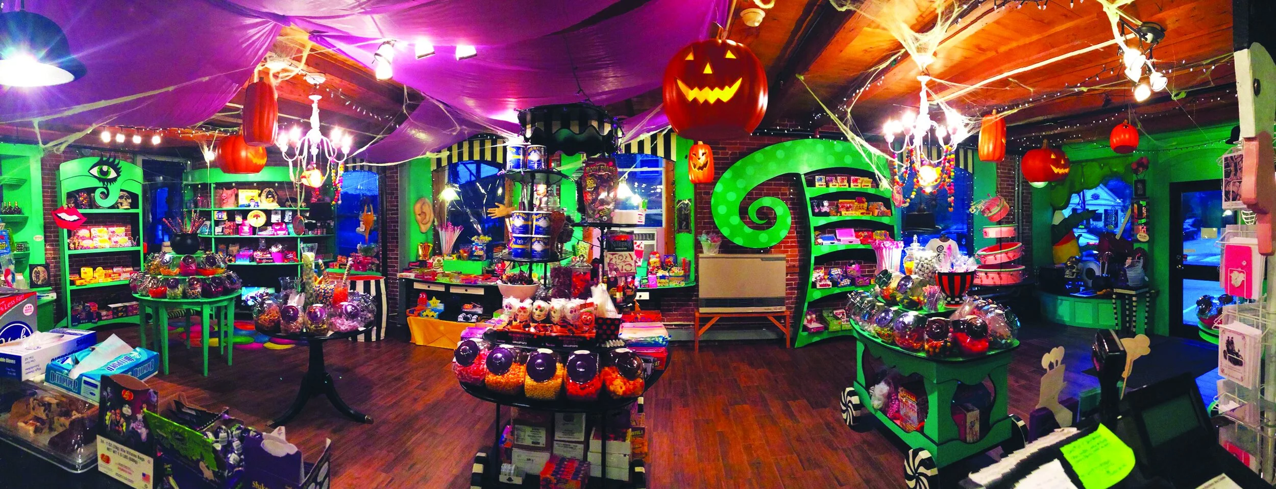 store pano.jpg