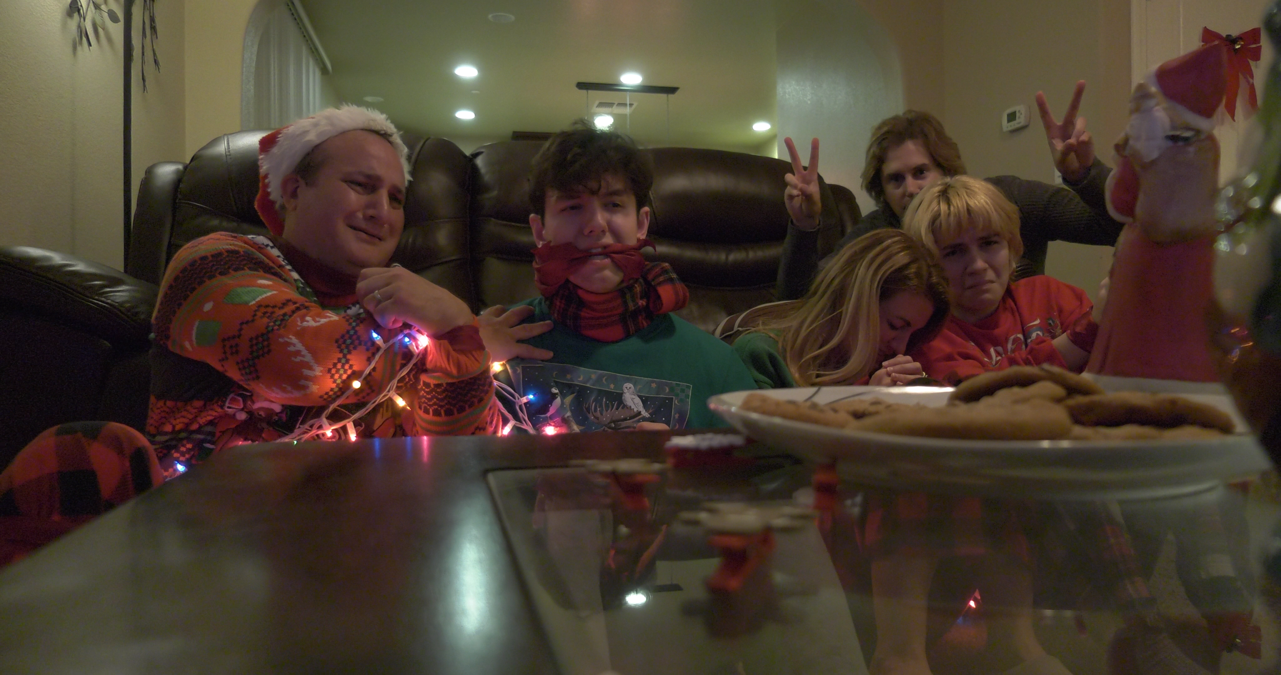 THE_CHRISTMAS_TAPES_STILL_11.png