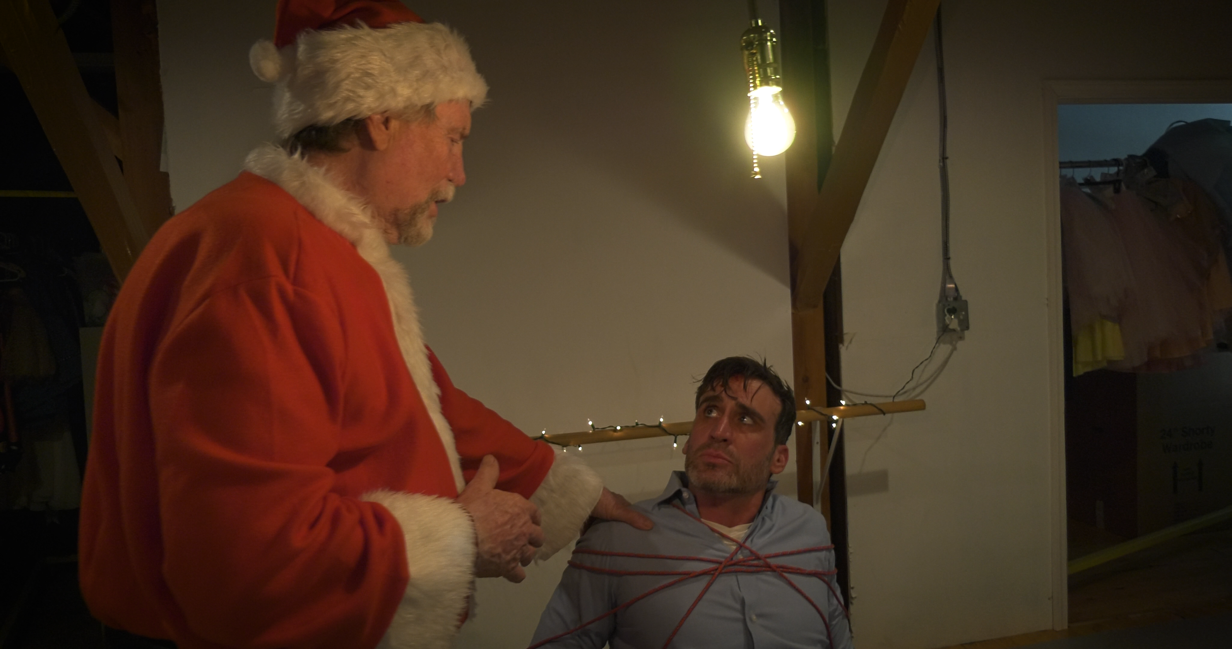 THE_CHRISTMAS_TAPES_STILL_8.png